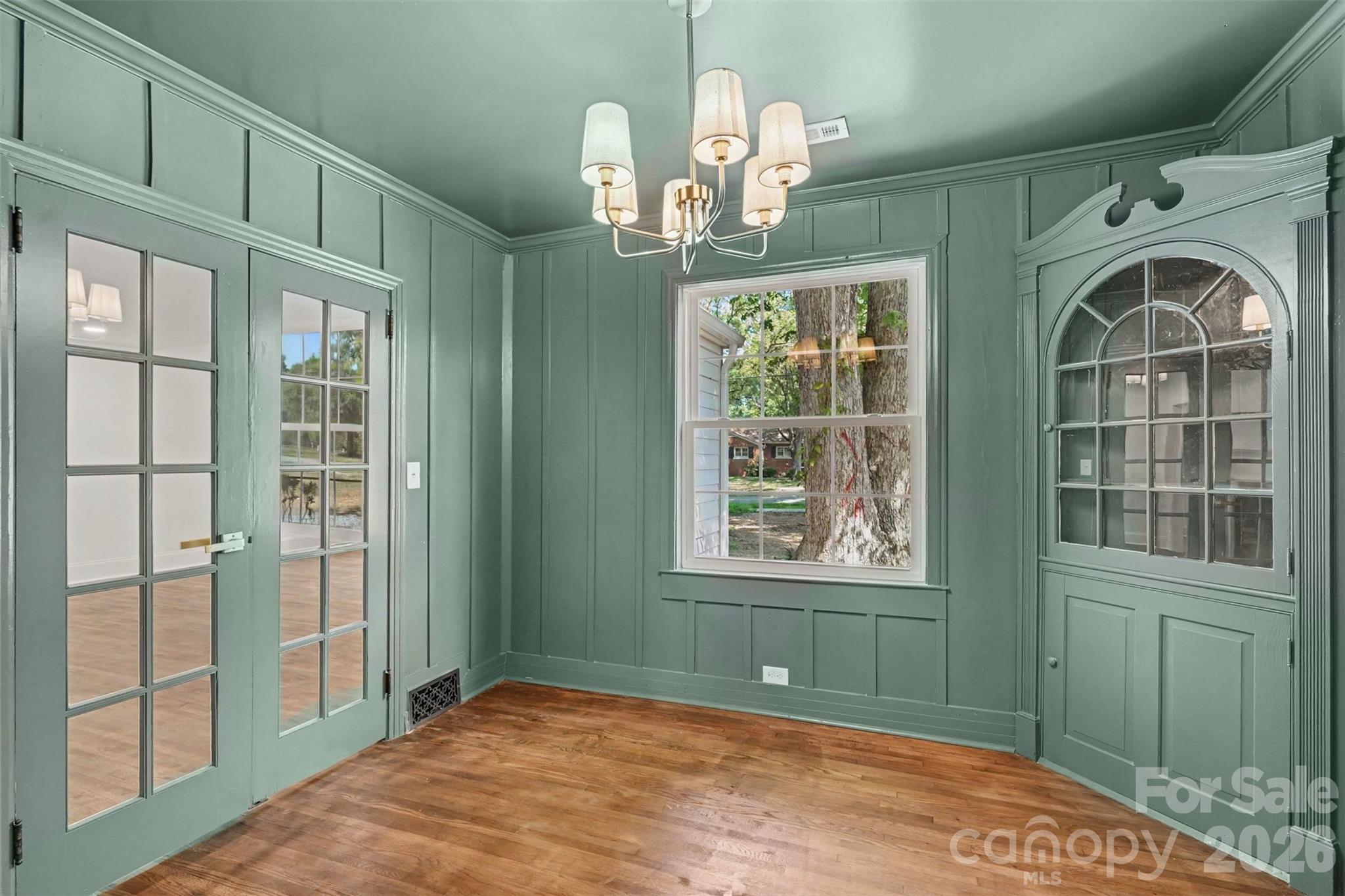 601 Marion Sims Drive Property Photo 13