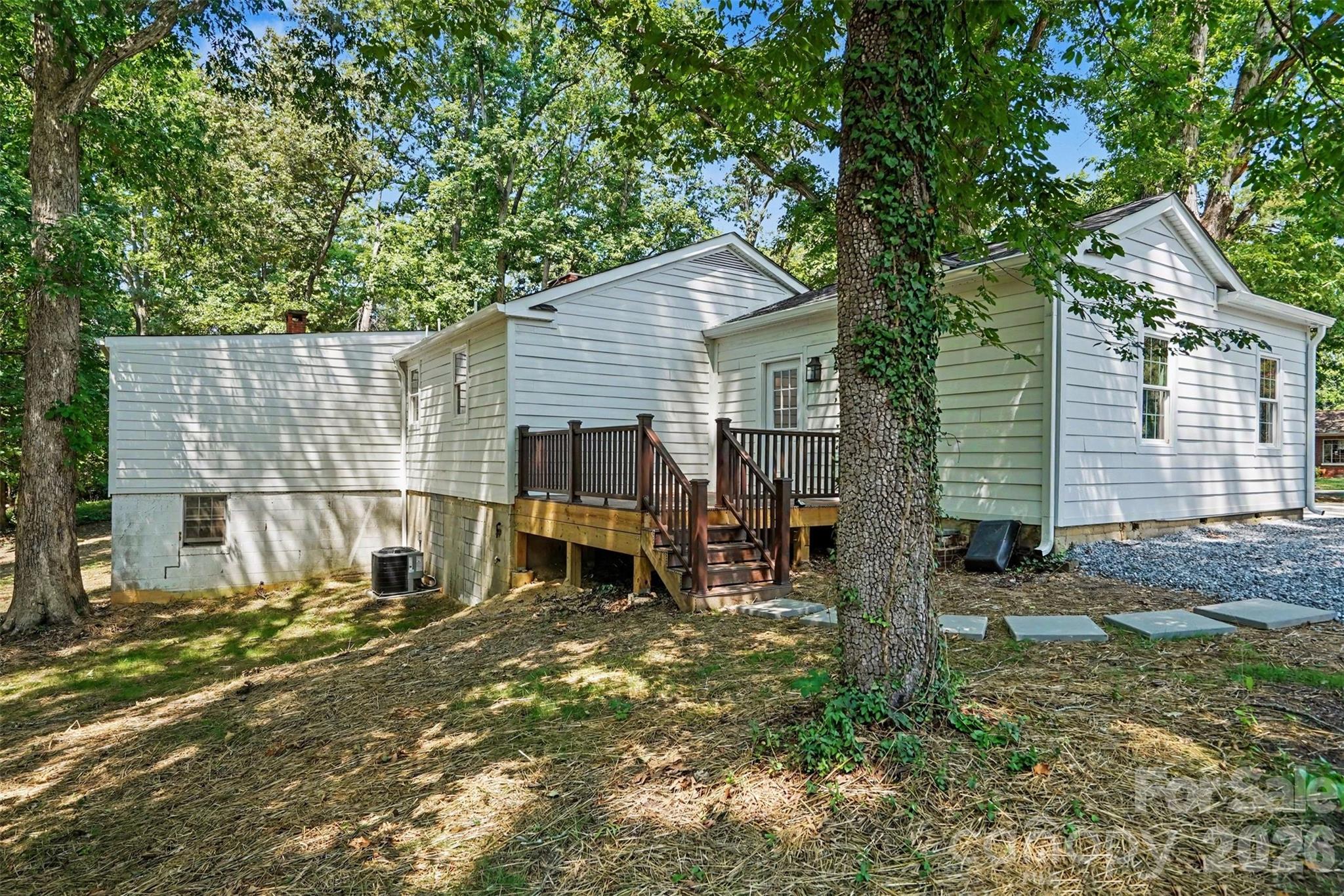 601 Marion Sims Drive Property Photo 28