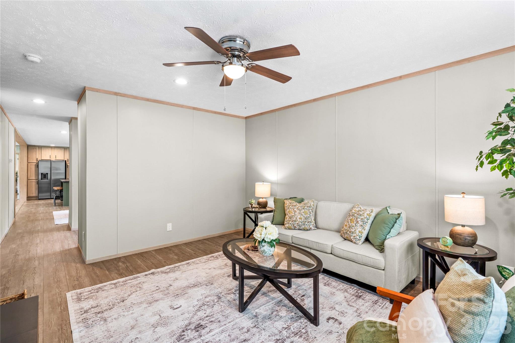 1080 E Memorial Highway Property Photo 18