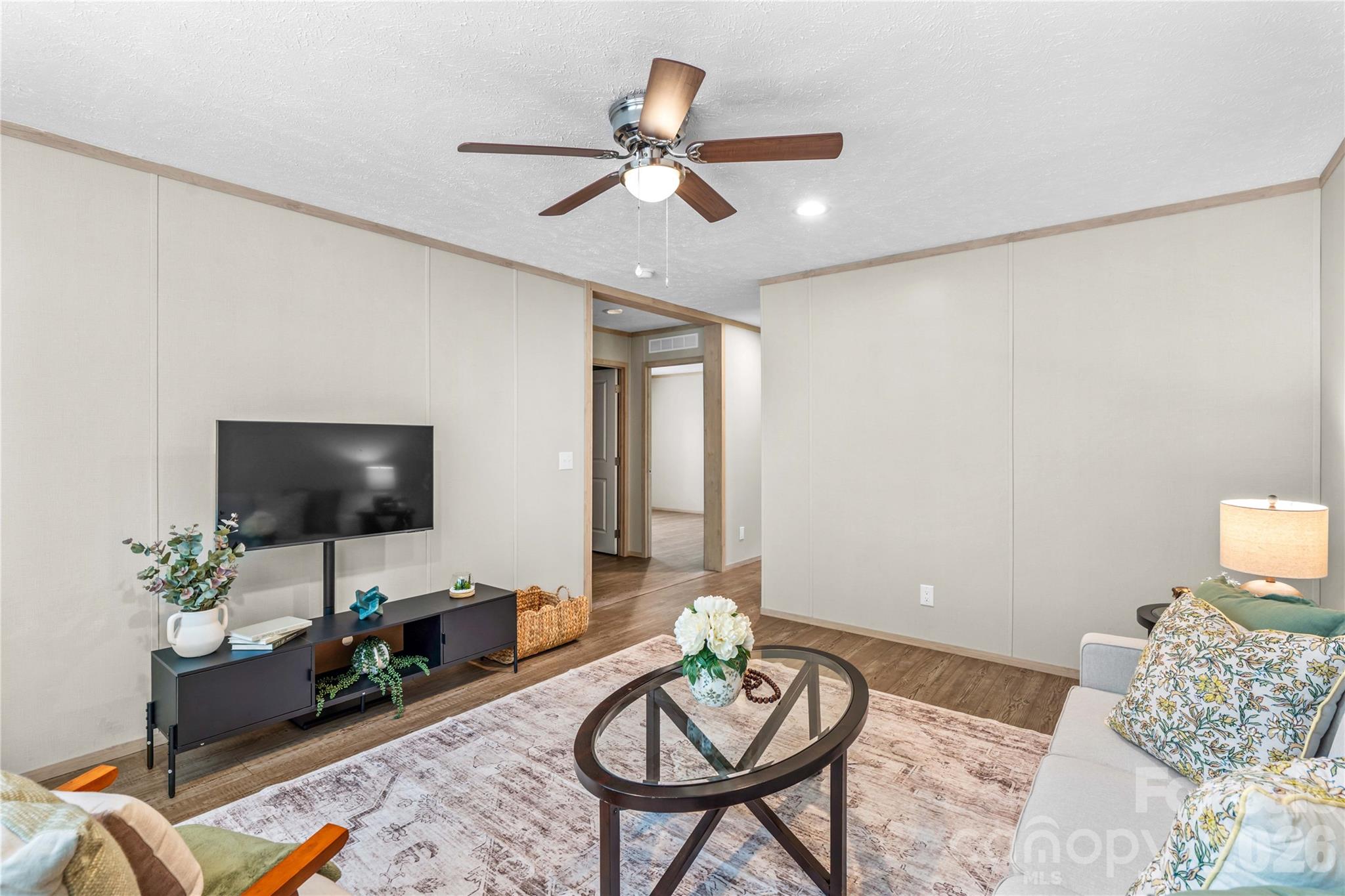 1080 E Memorial Highway Property Photo 19