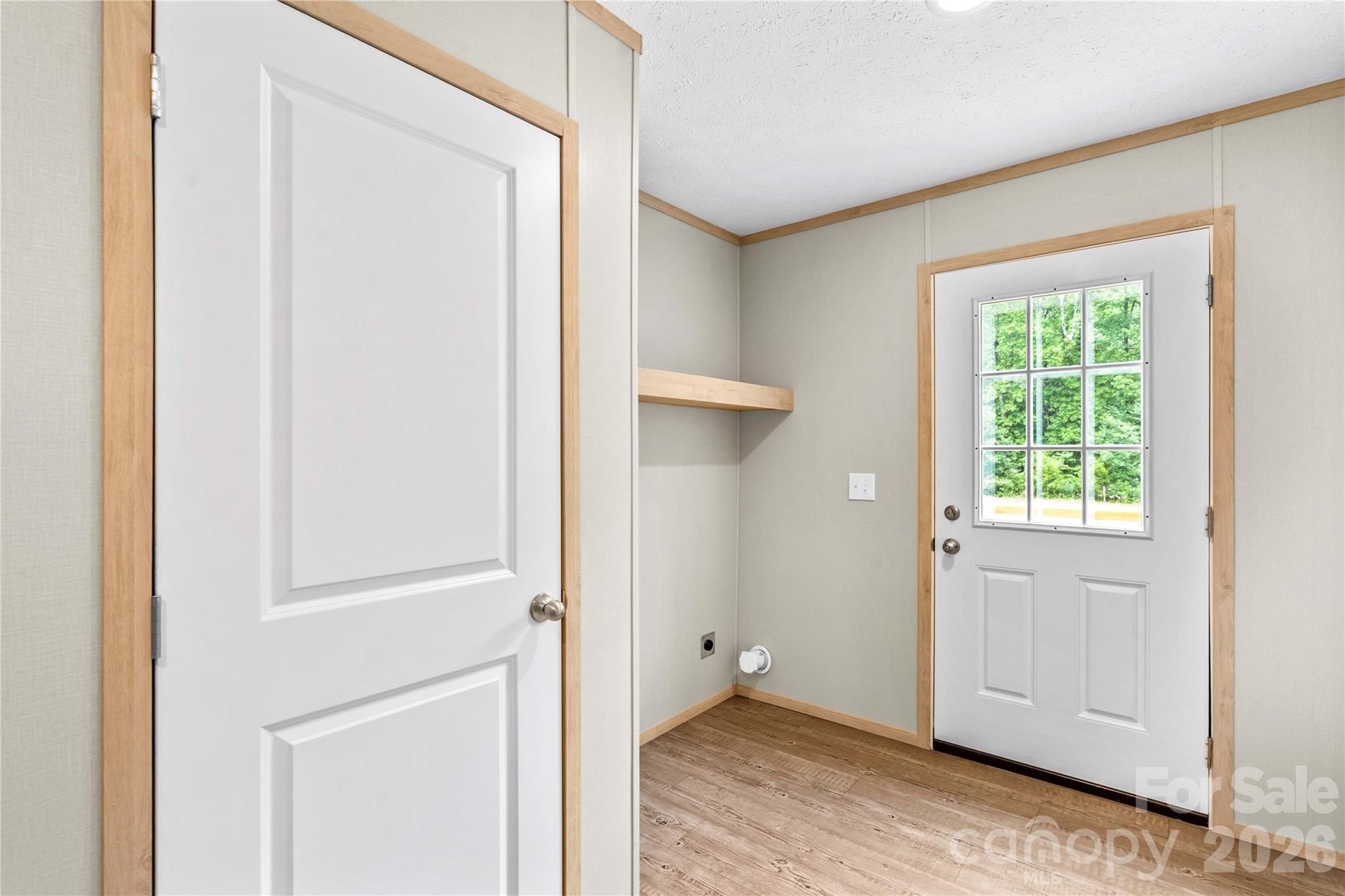 1080 E Memorial Highway Property Photo 30