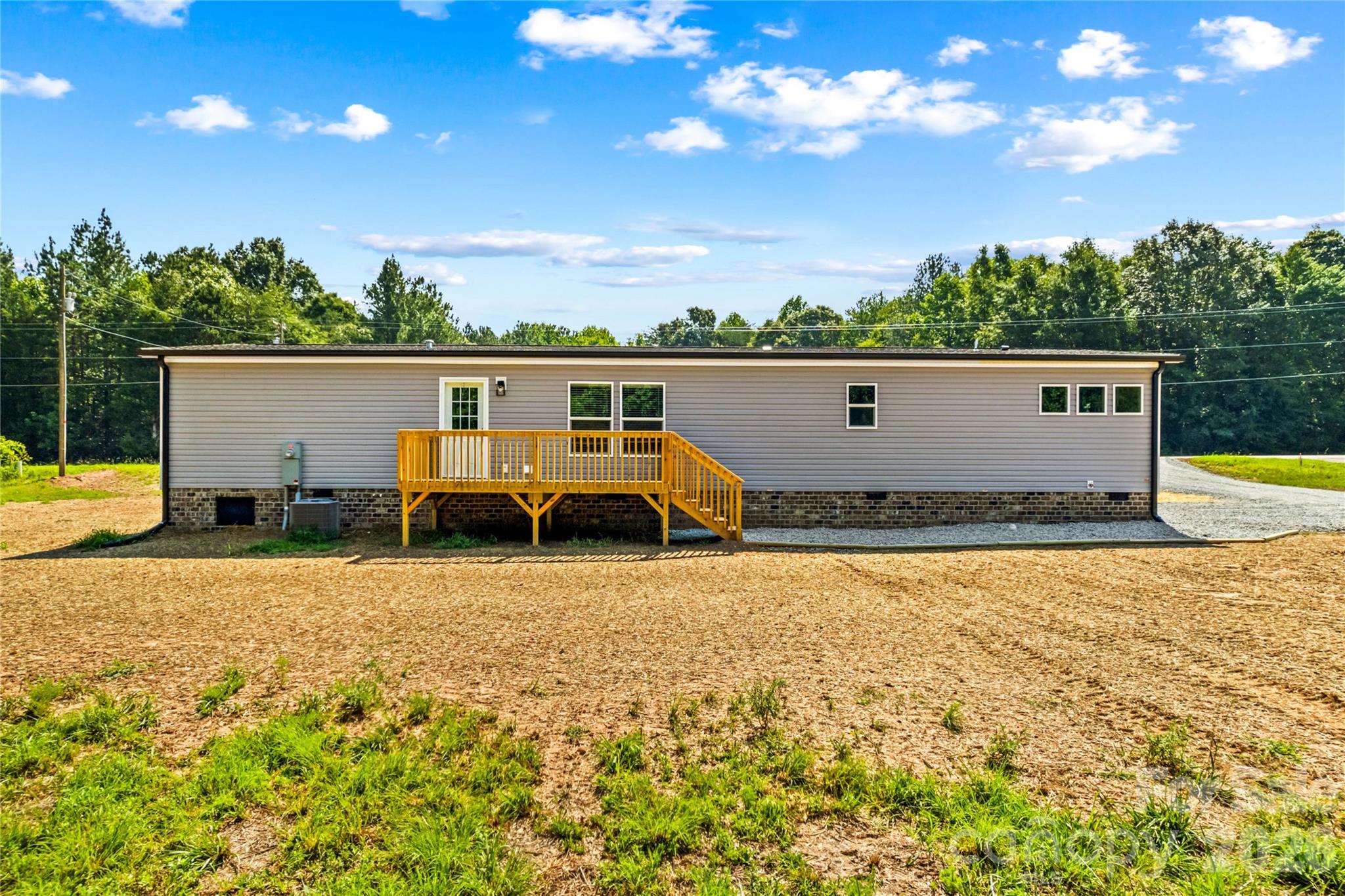 1080 E Memorial Highway Property Photo 34