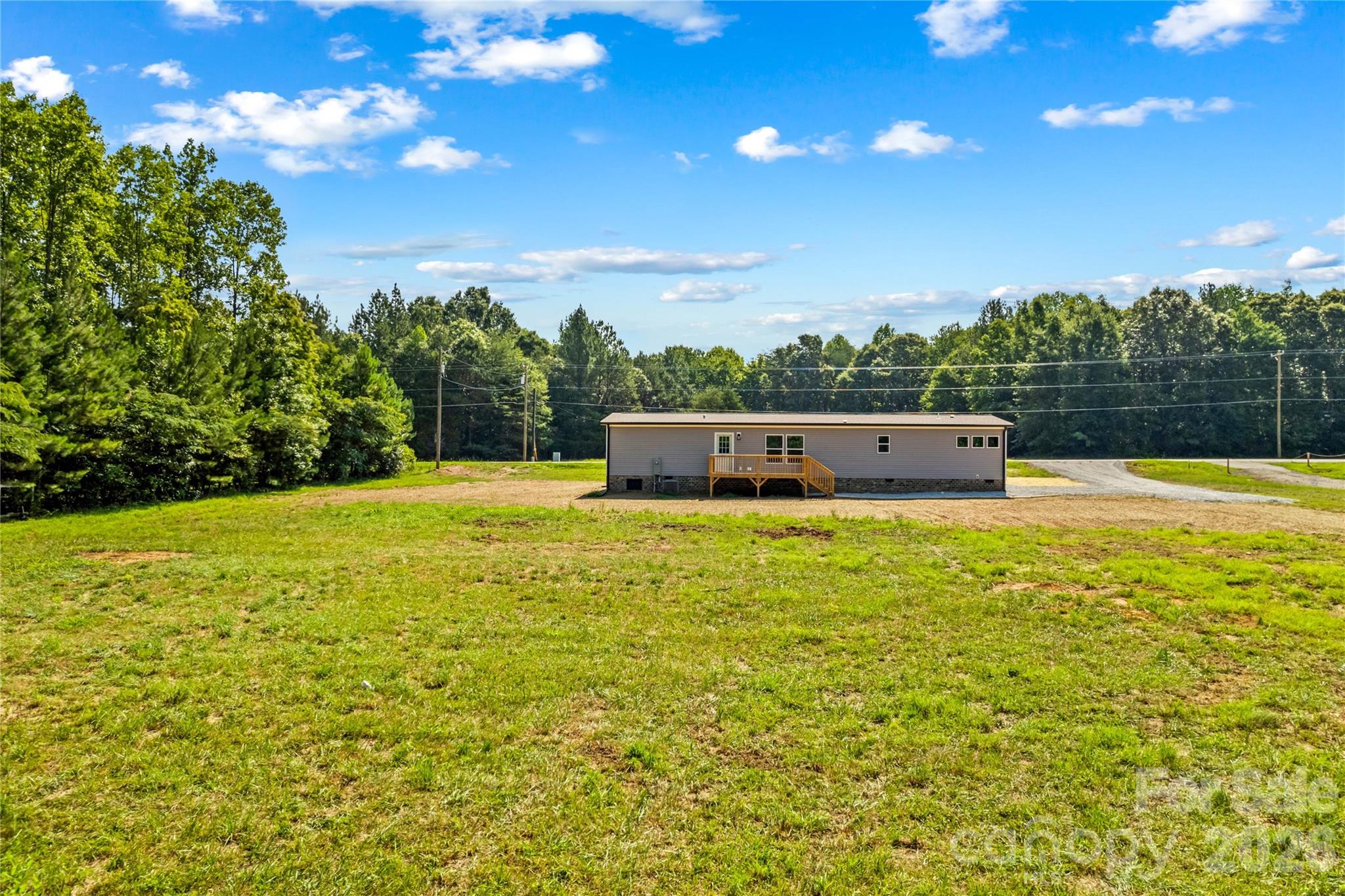 1080 E Memorial Highway Property Photo 38