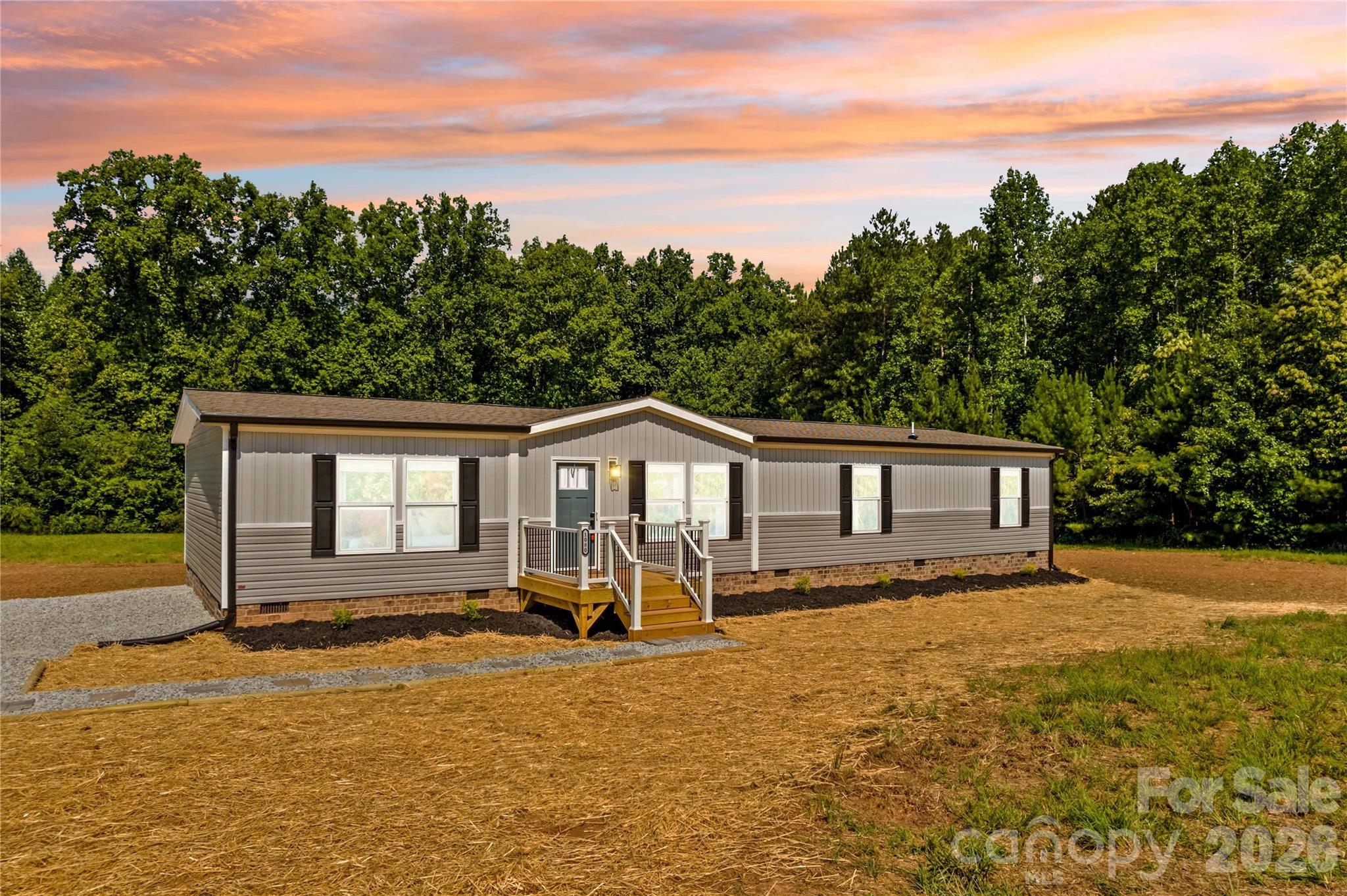 1080 E Memorial Highway Property Photo 44