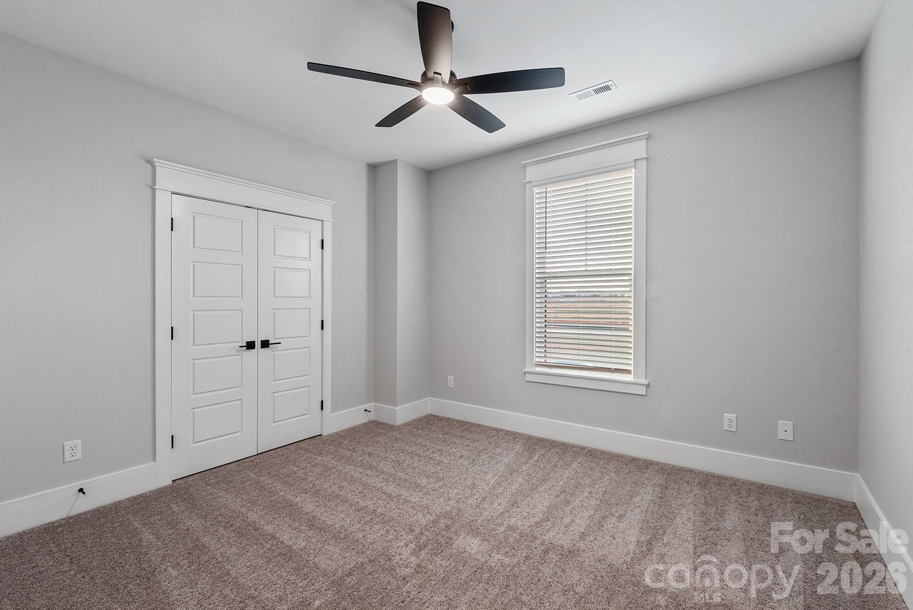 2092 Fordhill Street Property Photo 25