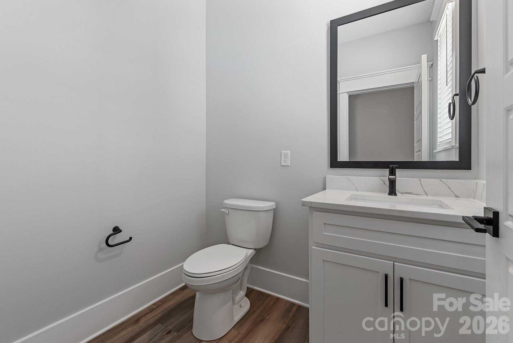 2092 Fordhill Street Property Photo 26