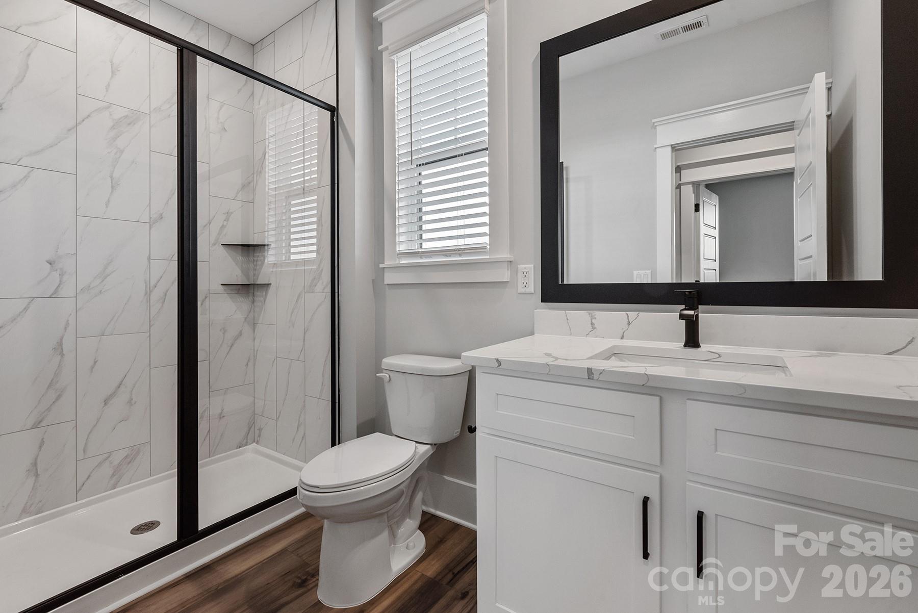 2092 Fordhill Street Property Photo 27