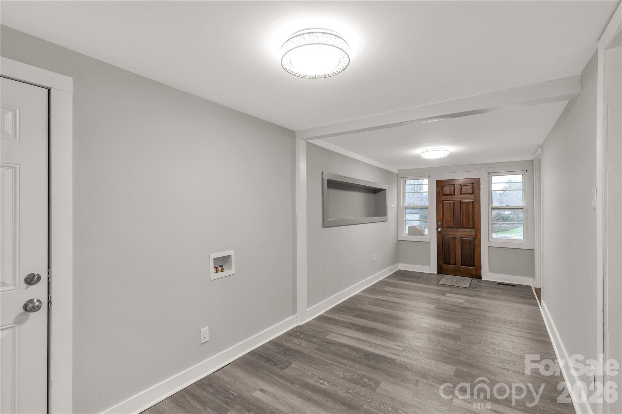 1250 Hampton Grace Avenue Property Photo 7