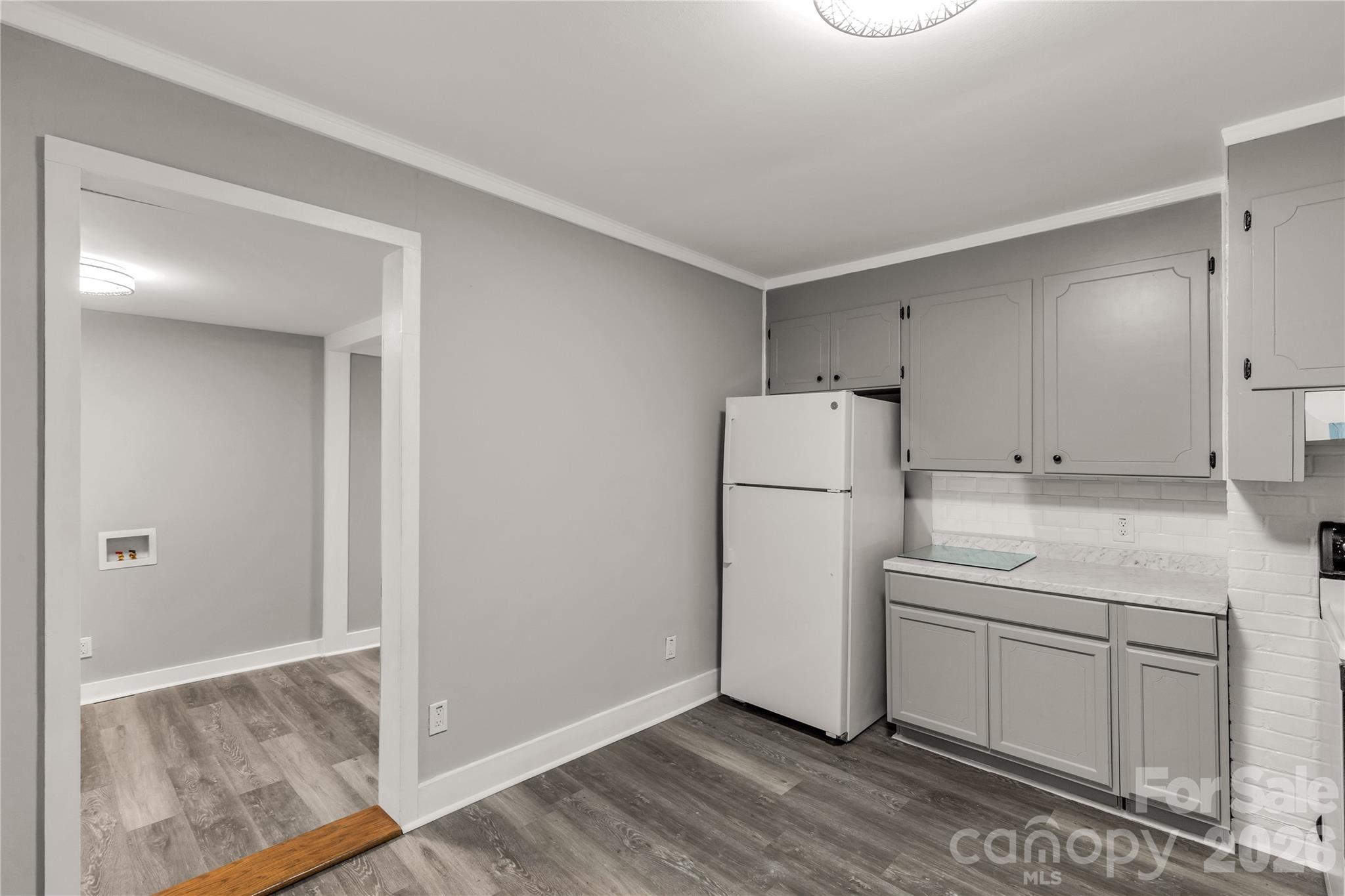 1250 Hampton Grace Avenue Property Photo 10