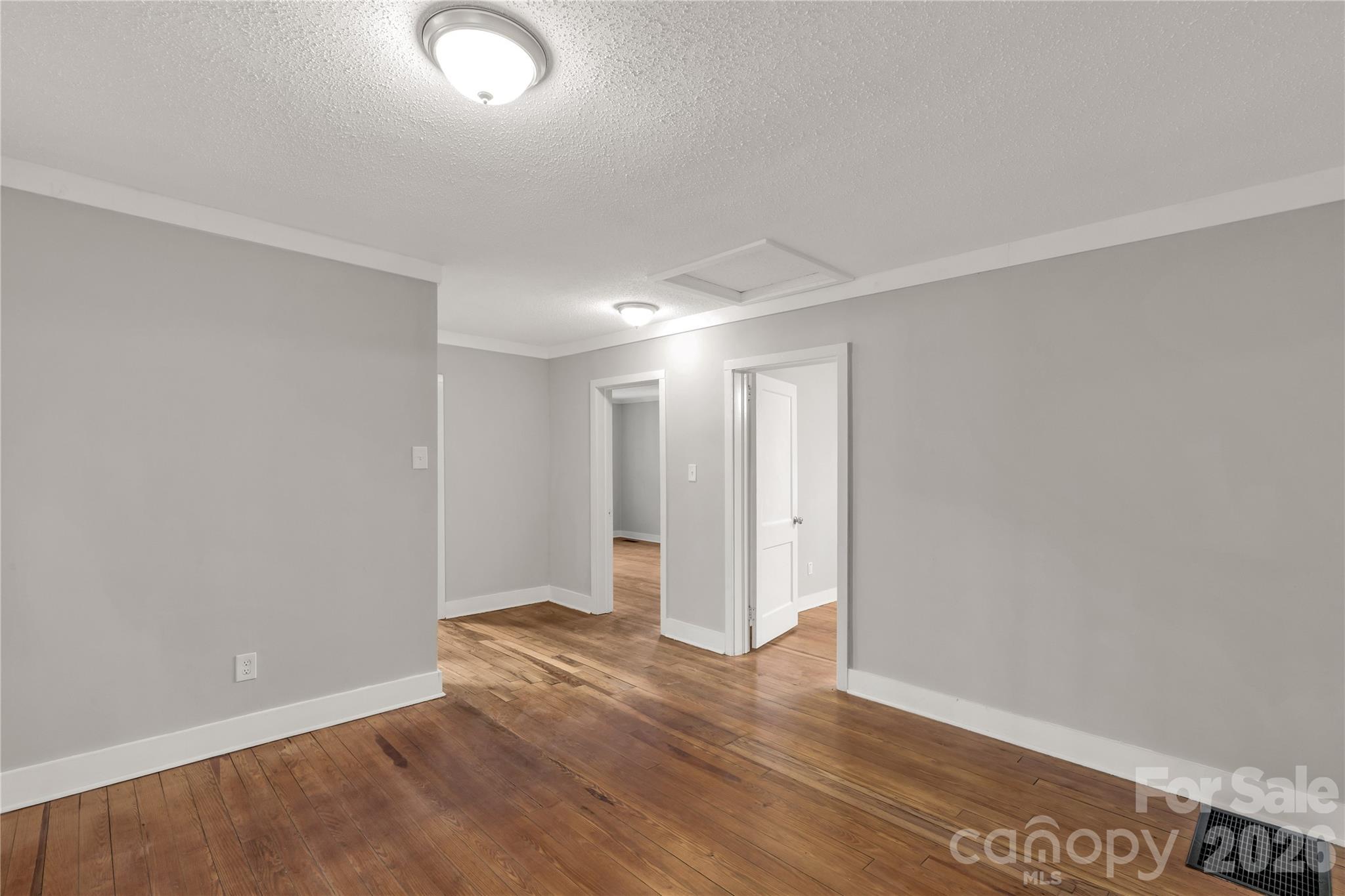 1250 Hampton Grace Avenue Property Photo 14