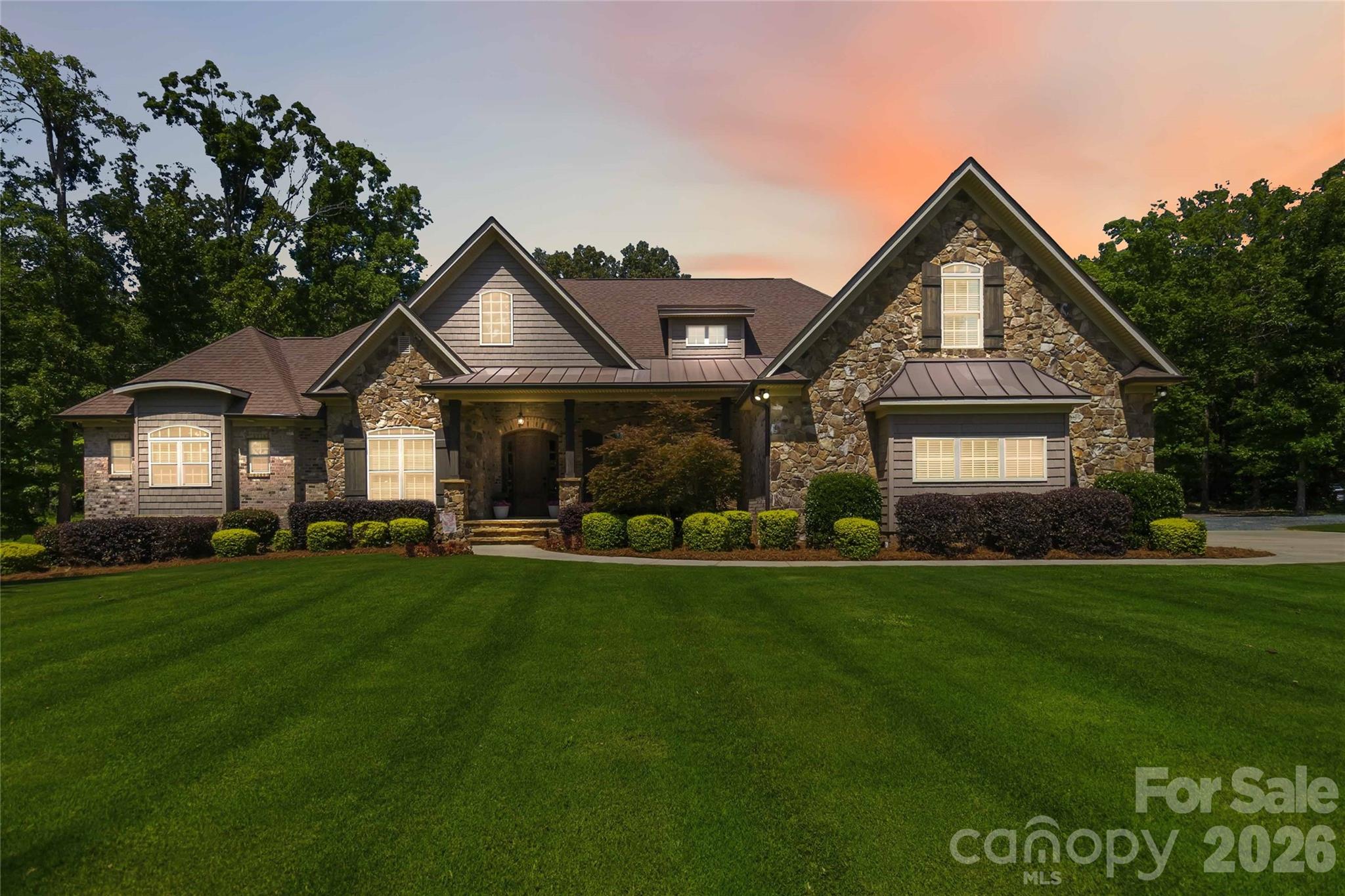 1017 Biggers Farm Court Property Photo 3