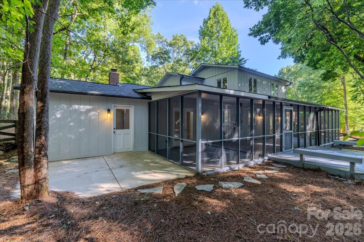 1107 Spring Fall Court Property Photo 5