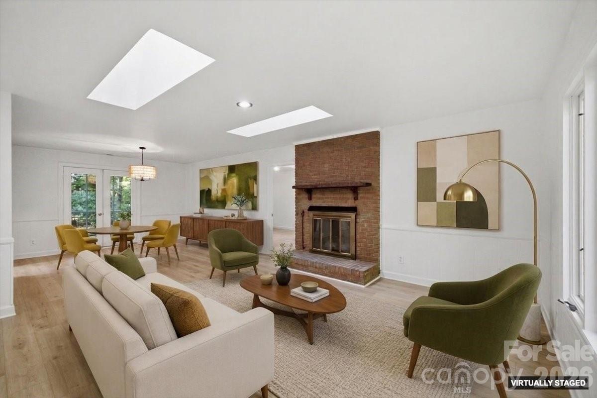 1107 Spring Fall Court Property Photo 7