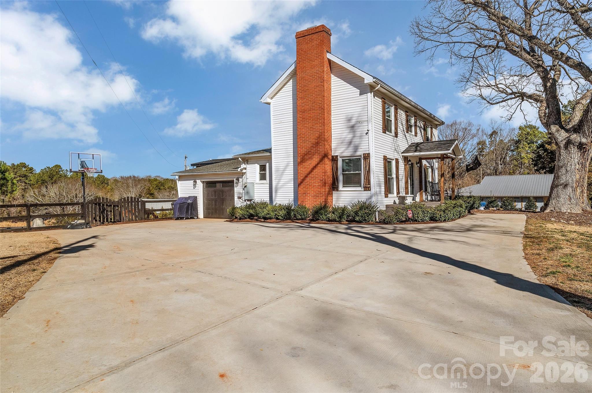 3433 Grey Road Property Photo 2