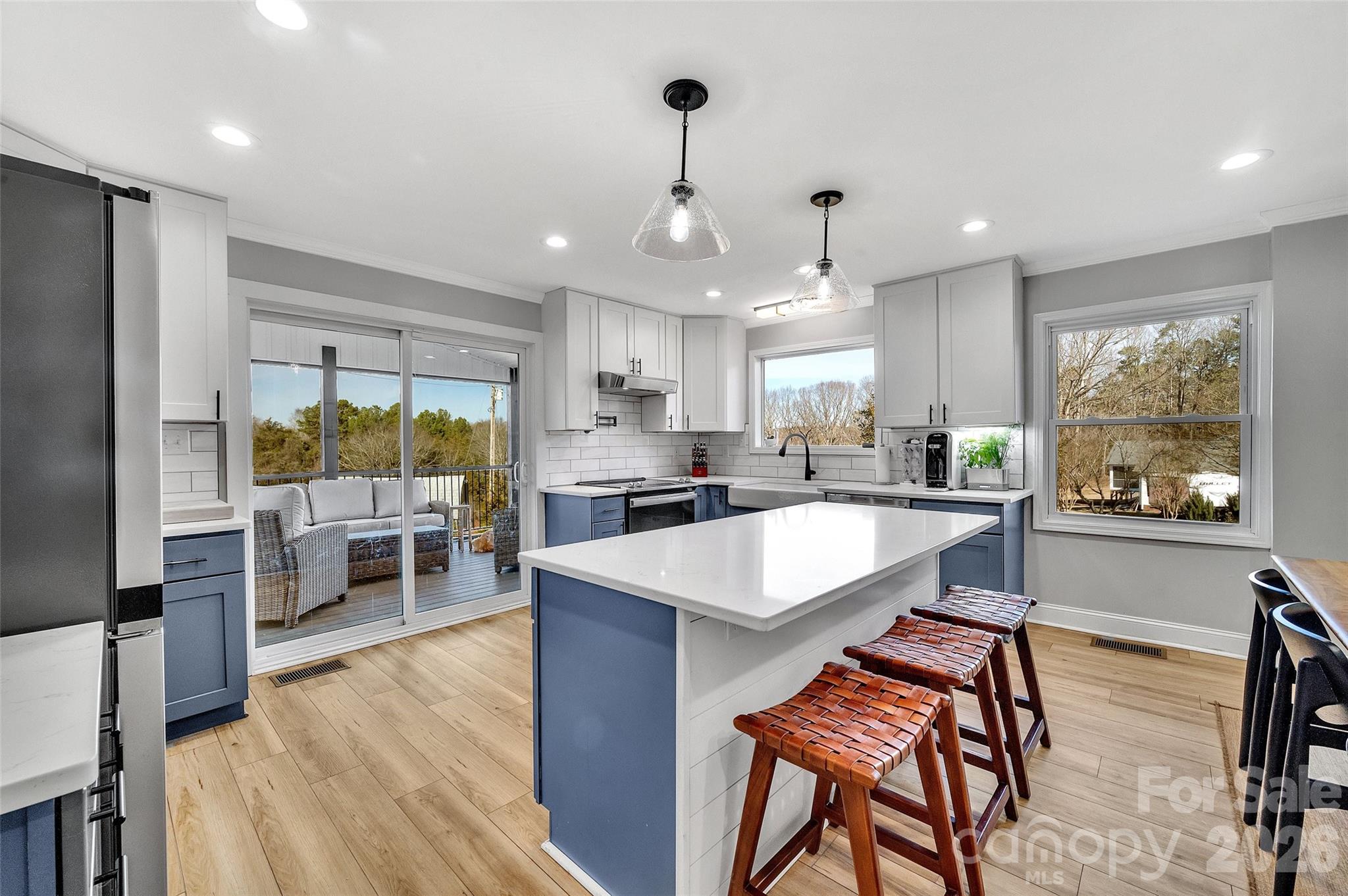 3433 Grey Road Property Photo 5