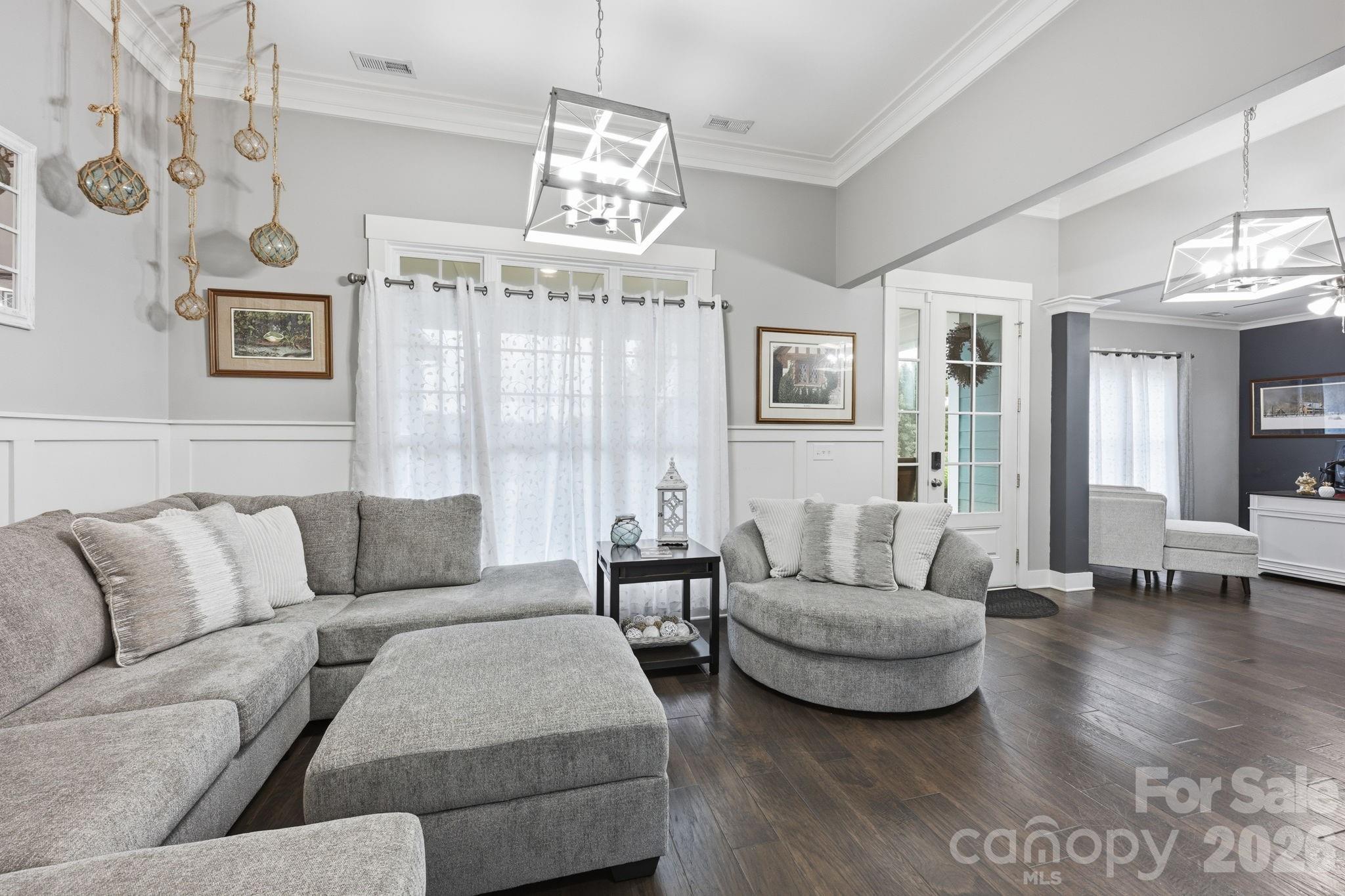 6957 Pin Oaks Drive Property Photo 20