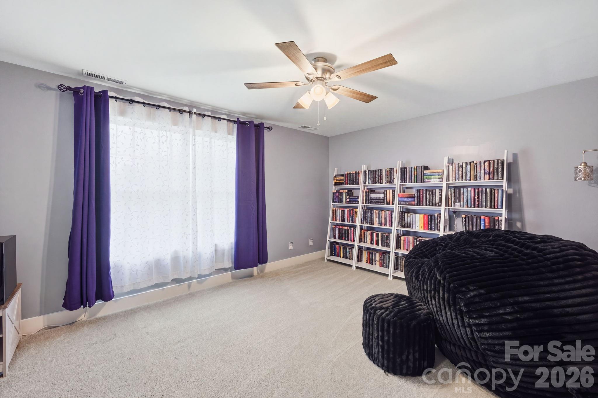 6957 Pin Oaks Drive Property Photo 32