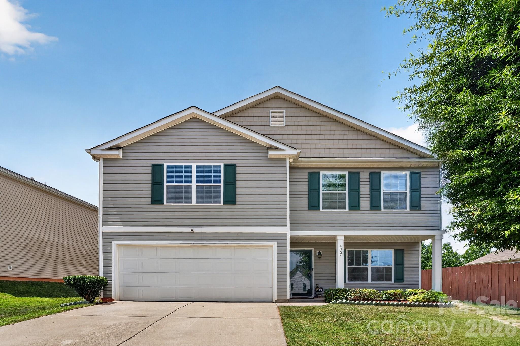 6937 Savannah Springs Drive Property Photo 2