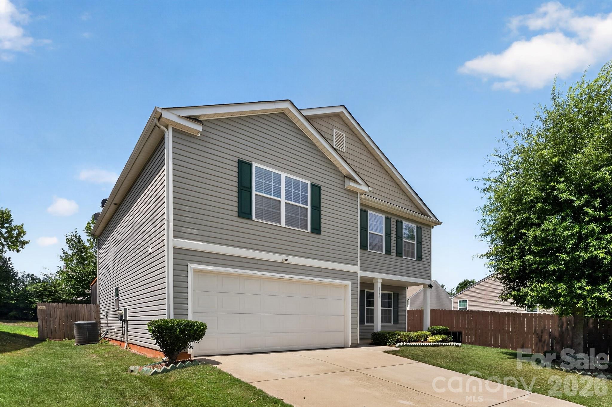 6937 Savannah Springs Drive Property Photo 3
