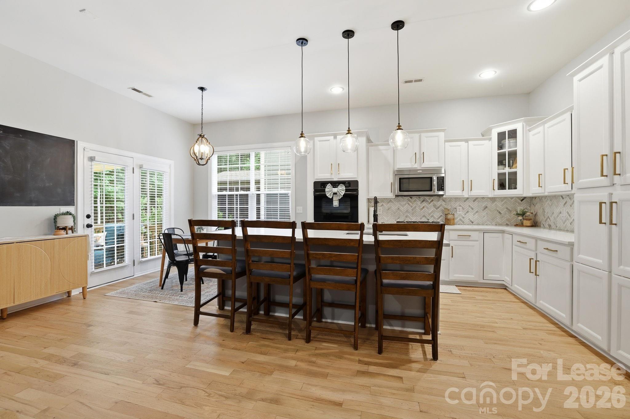 8636 Sagekirk Court Property Photo 6