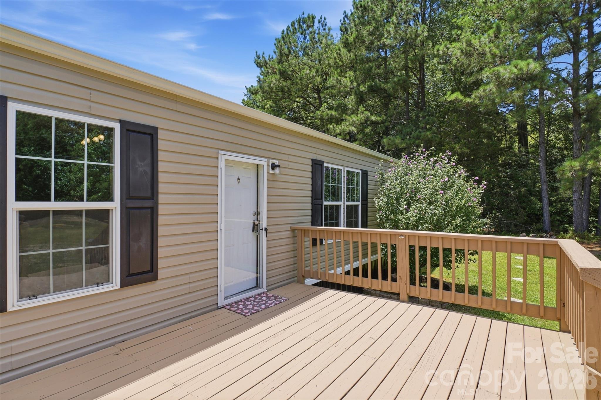 853 Nancys Place Property Photo 3