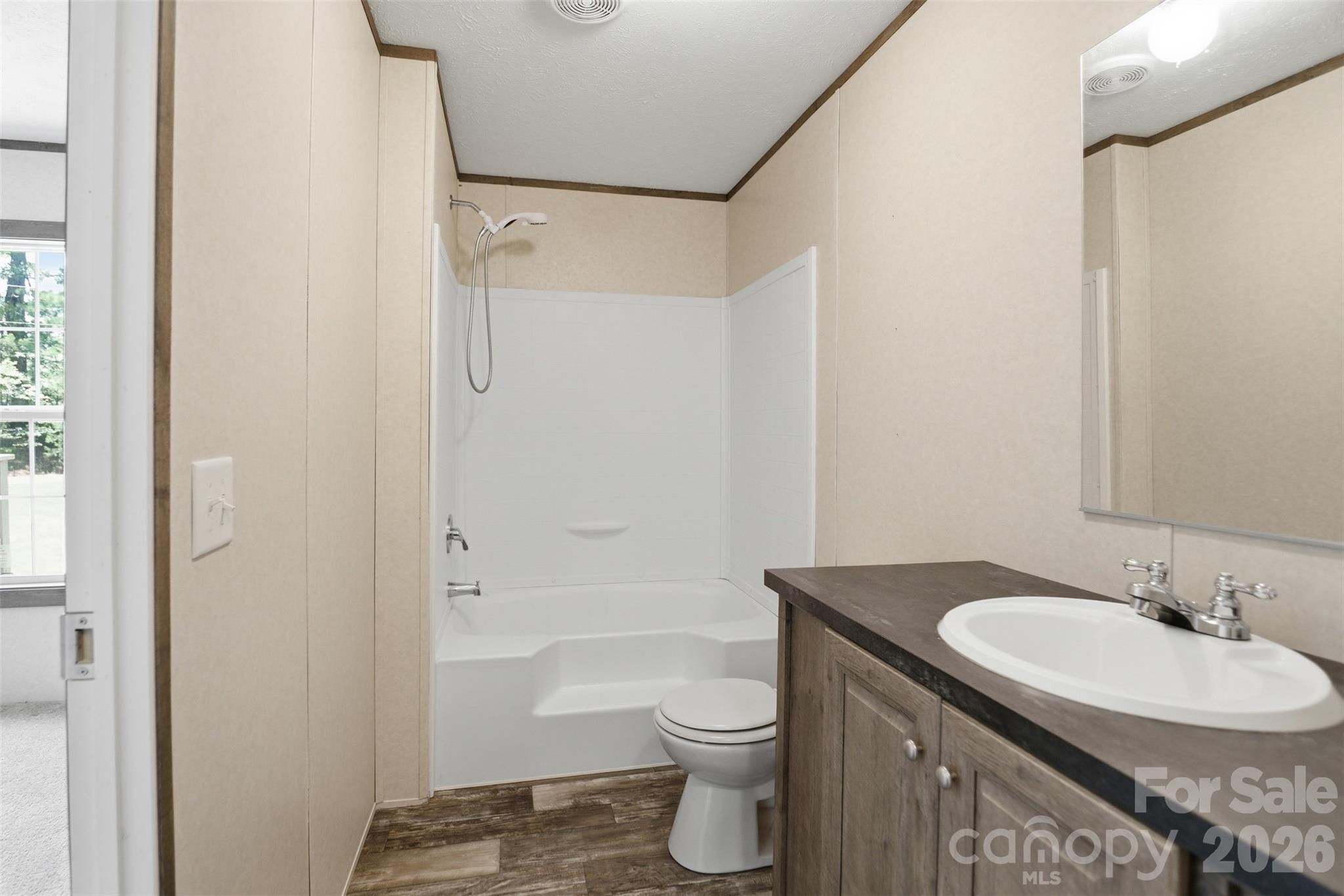 853 Nancys Place Property Photo 8
