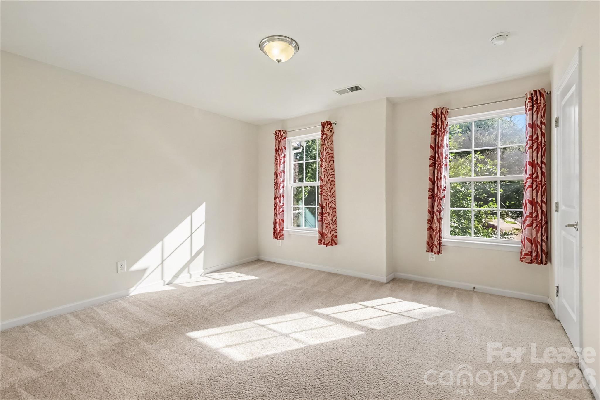 4404741 Property Photo 13