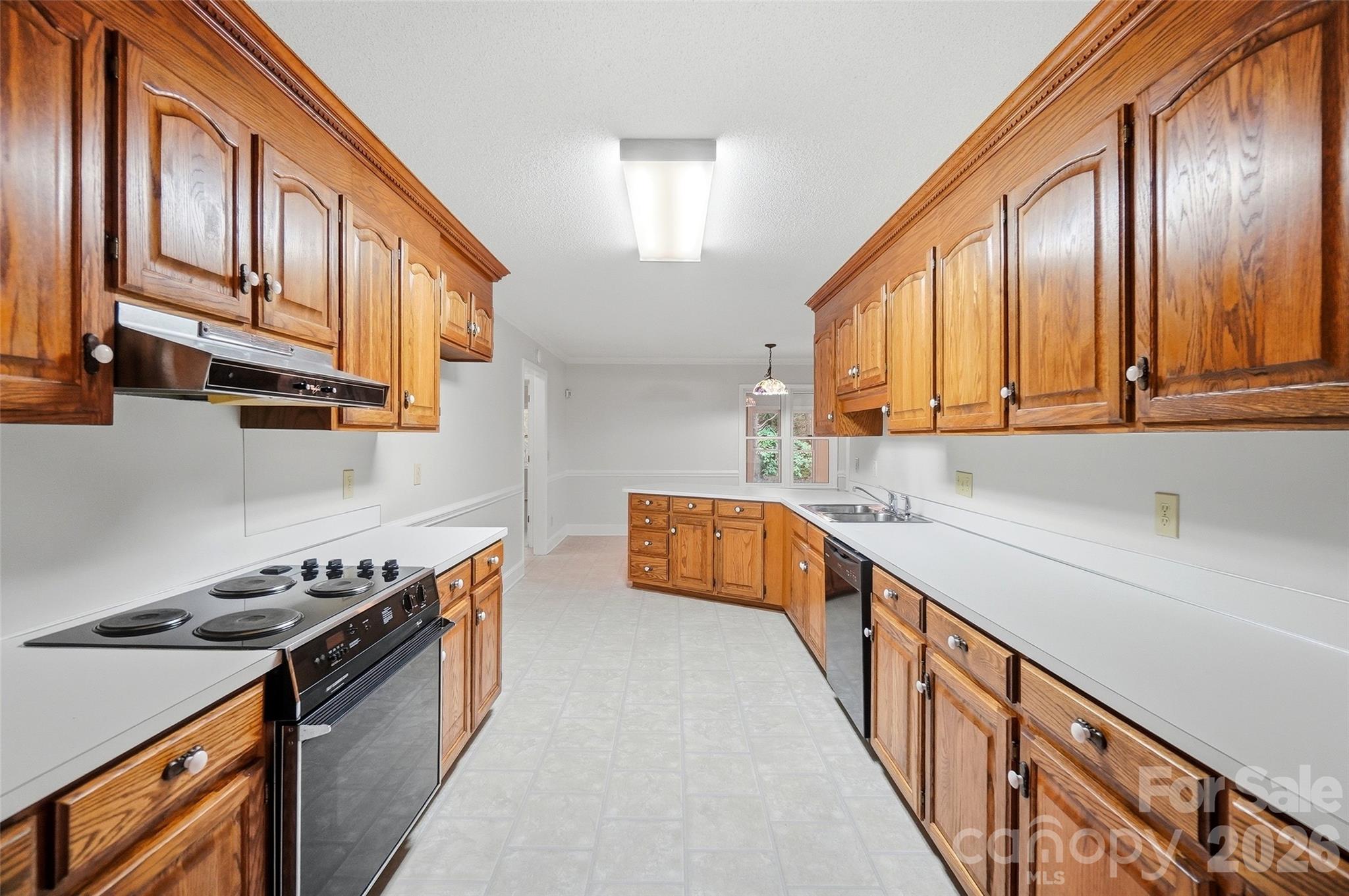 17047 Pond Road Property Photo 11
