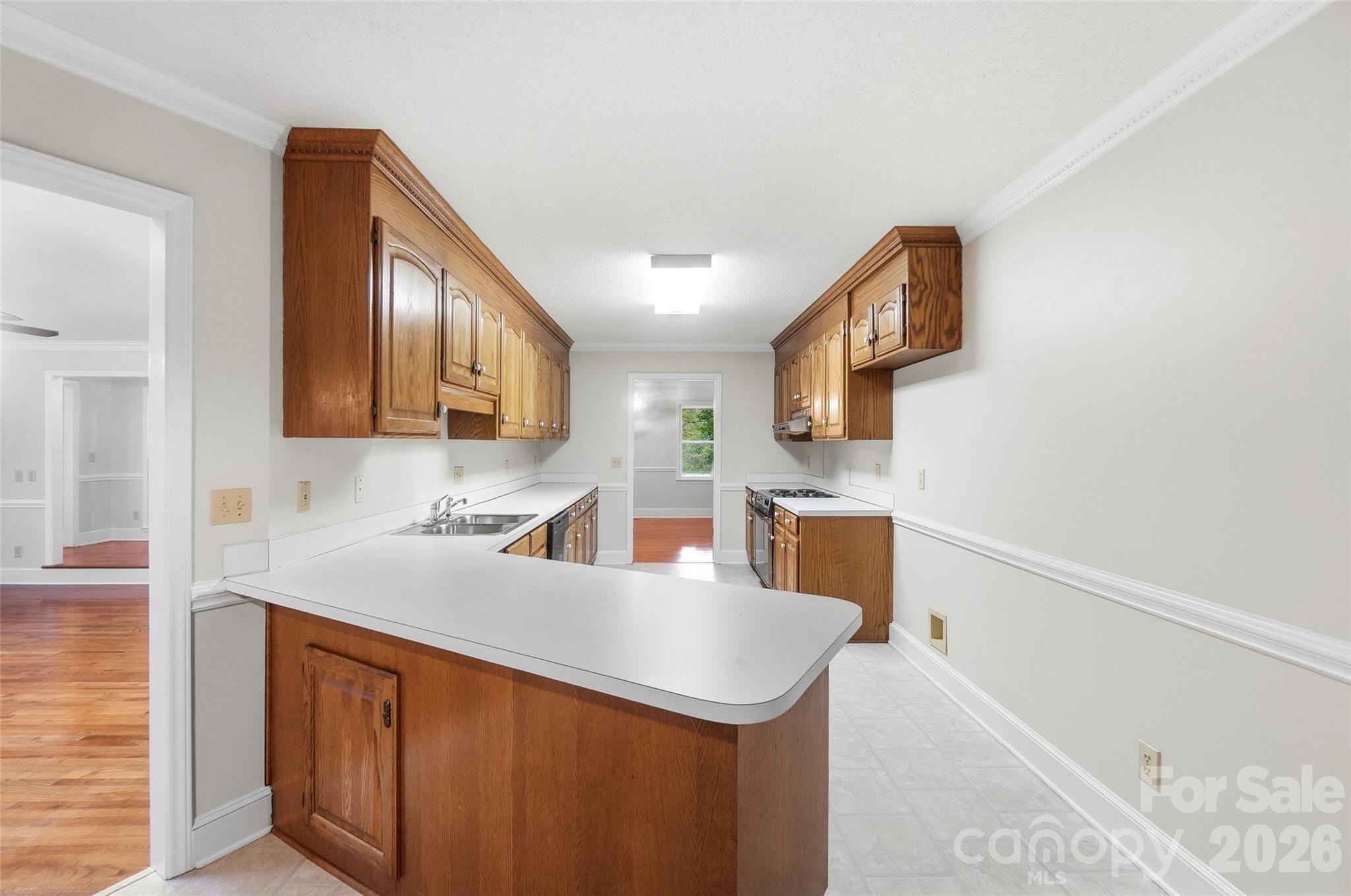 17047 Pond Road Property Photo 14