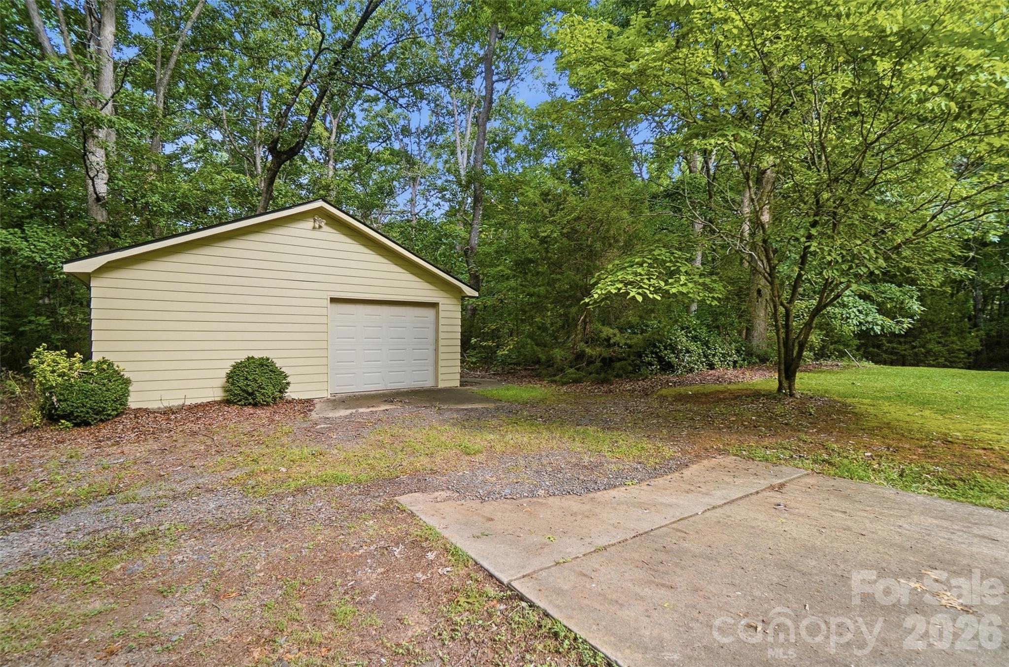 17047 Pond Road Property Photo 30