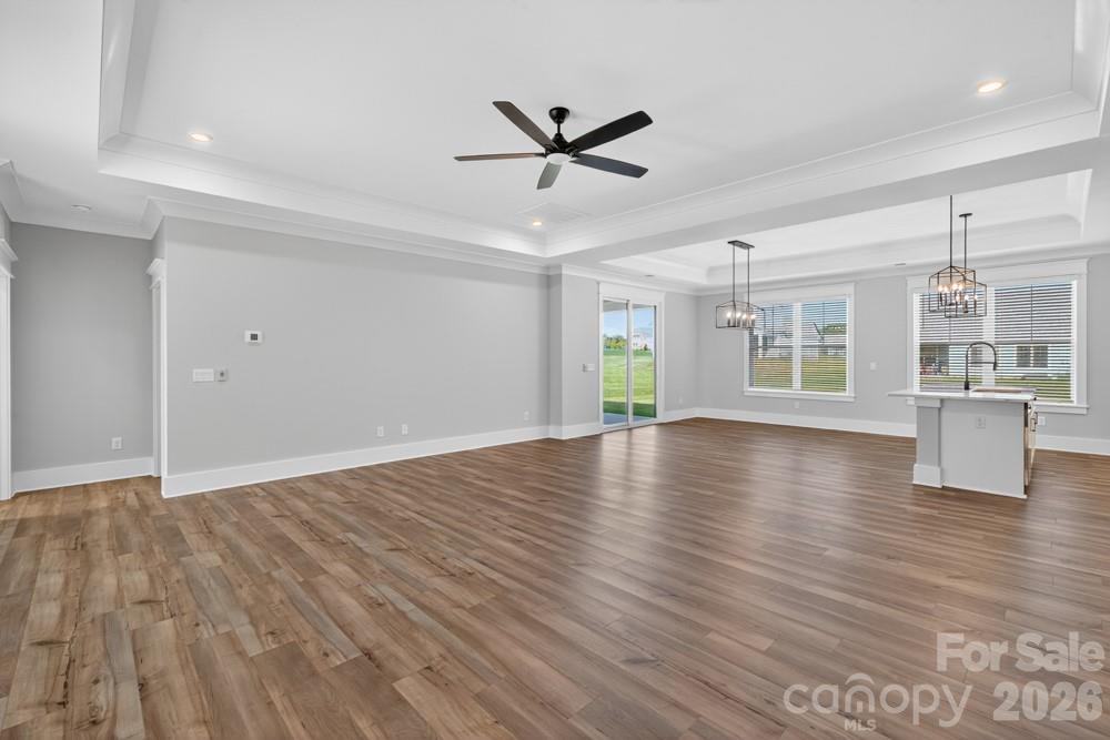 1652 Dresden Drive Property Photo 6
