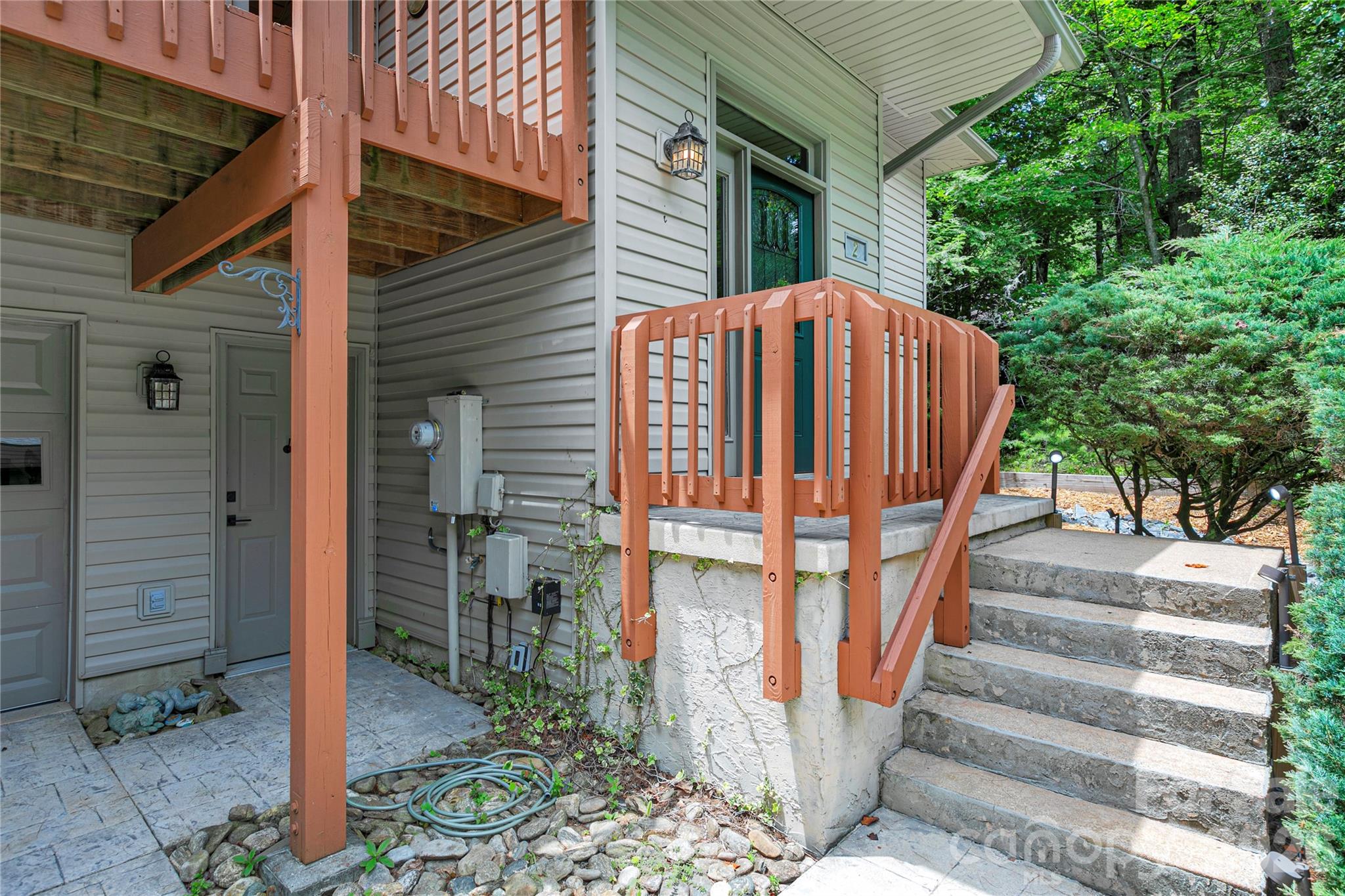 2 Duya Court Property Photo 5