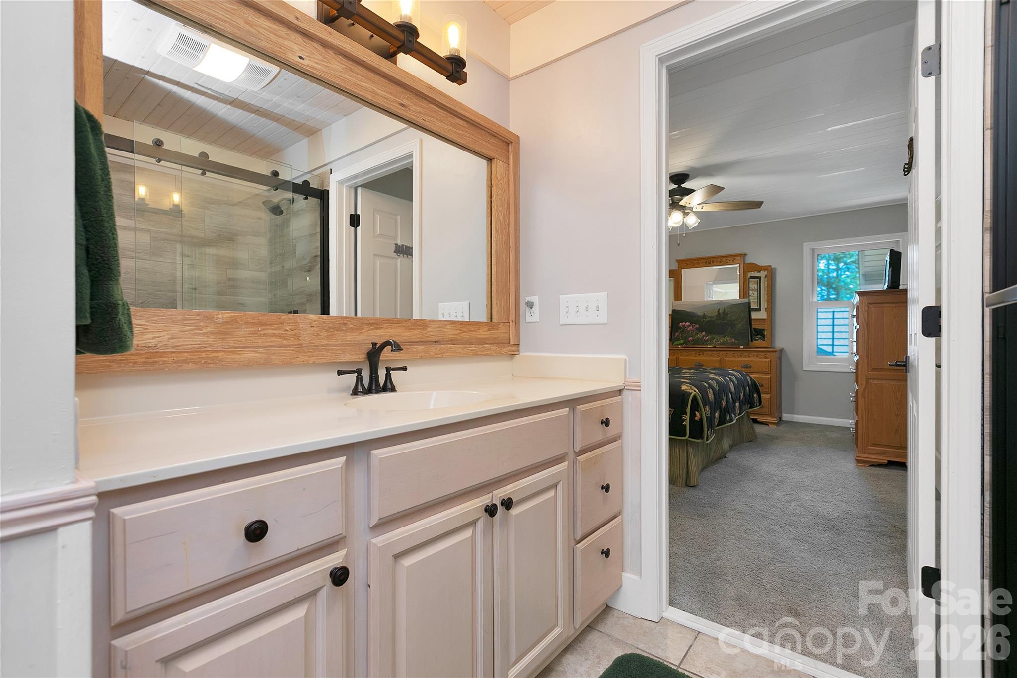 2 Duya Court Property Photo 32