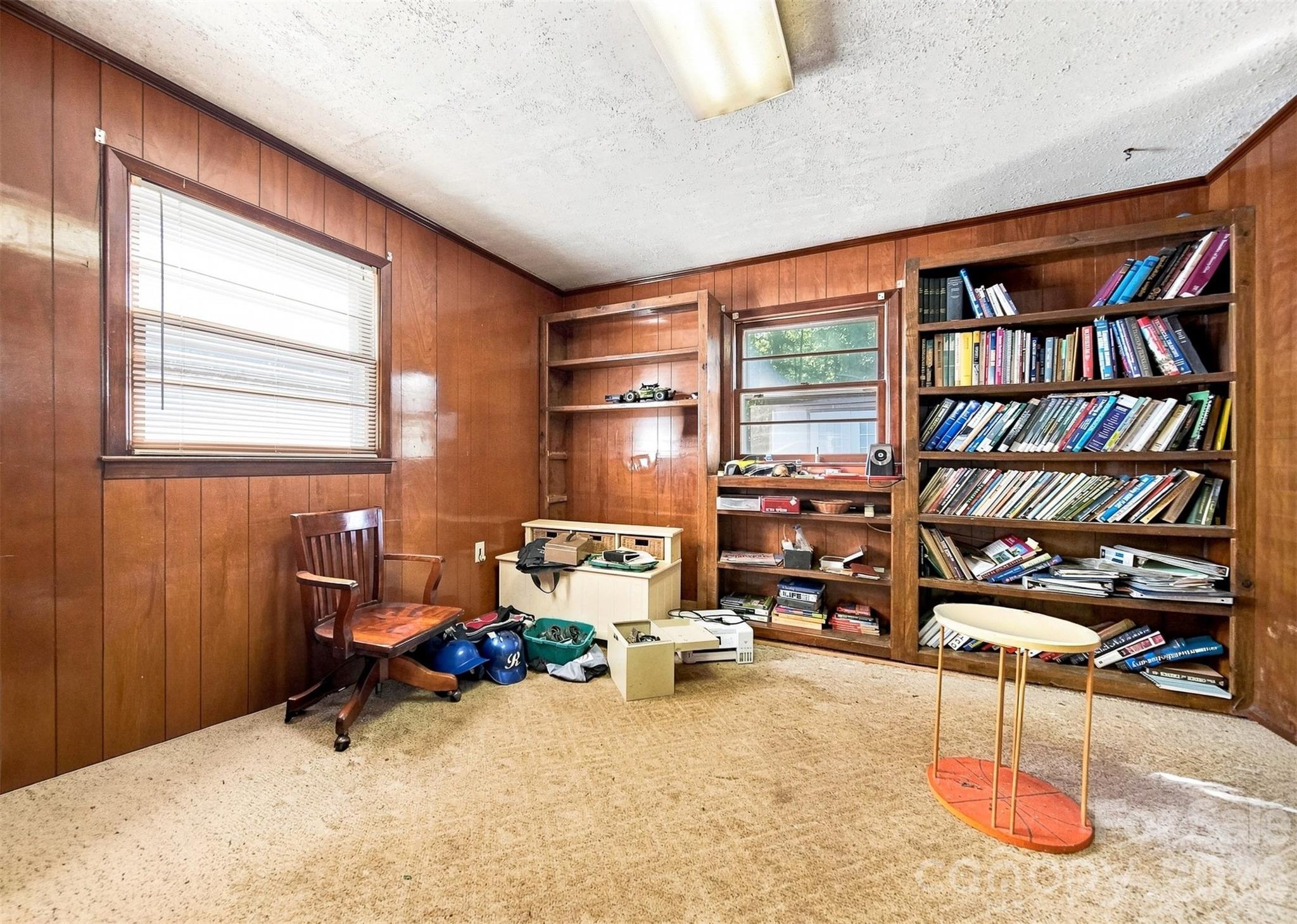 1261 Davis Road Property Photo 5