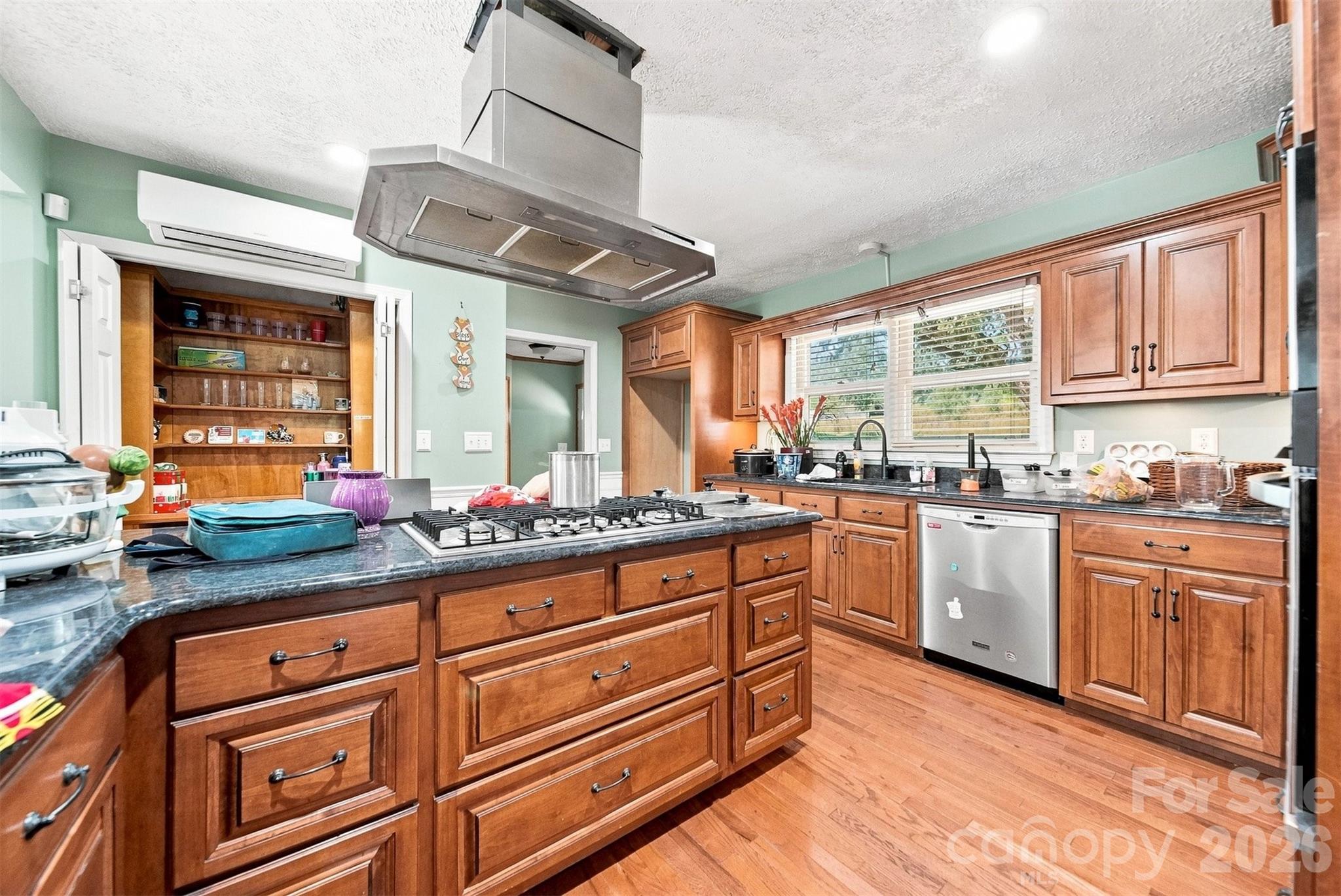 1261 Davis Road Property Photo 11