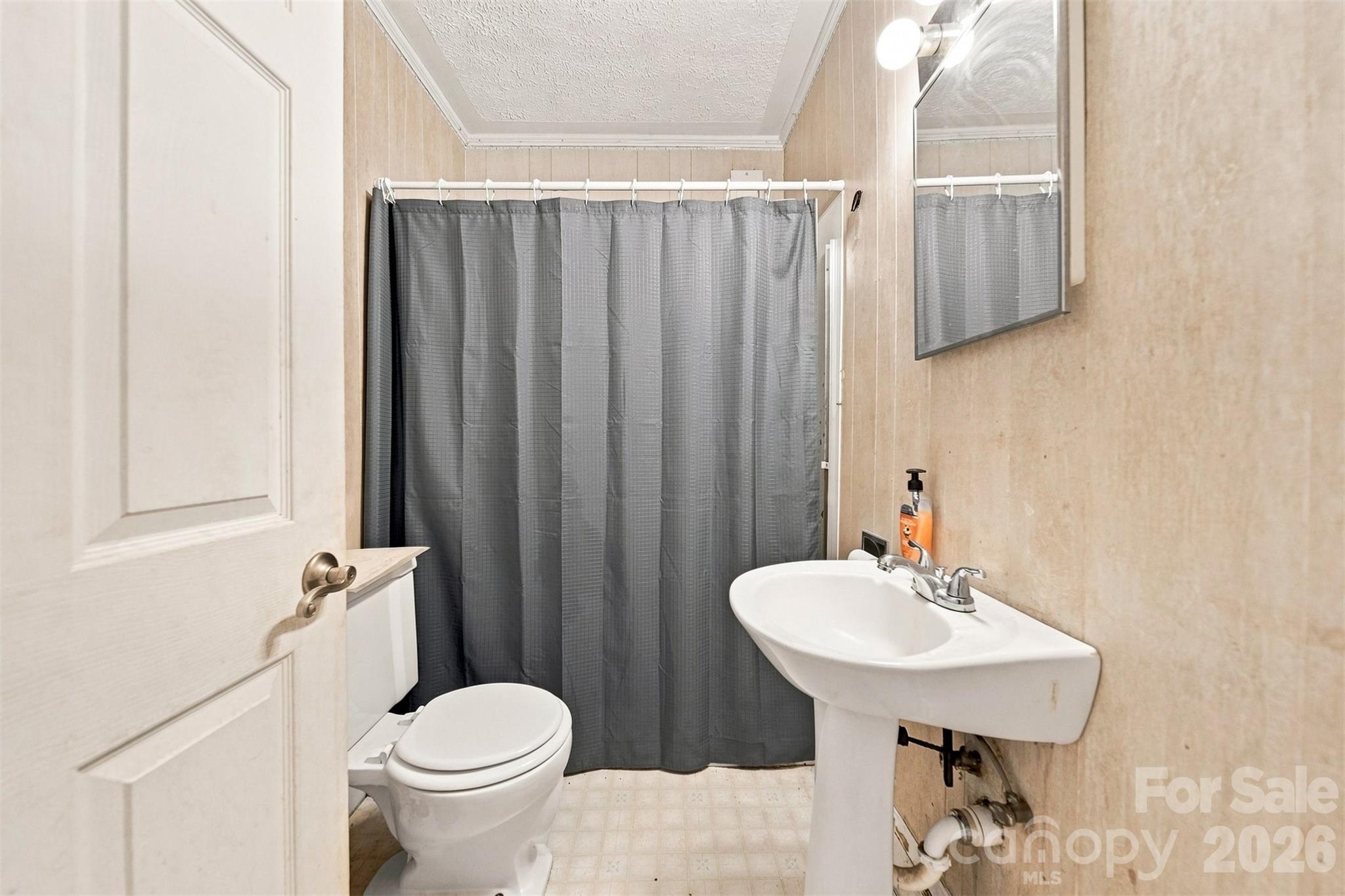 1261 Davis Road Property Photo 18