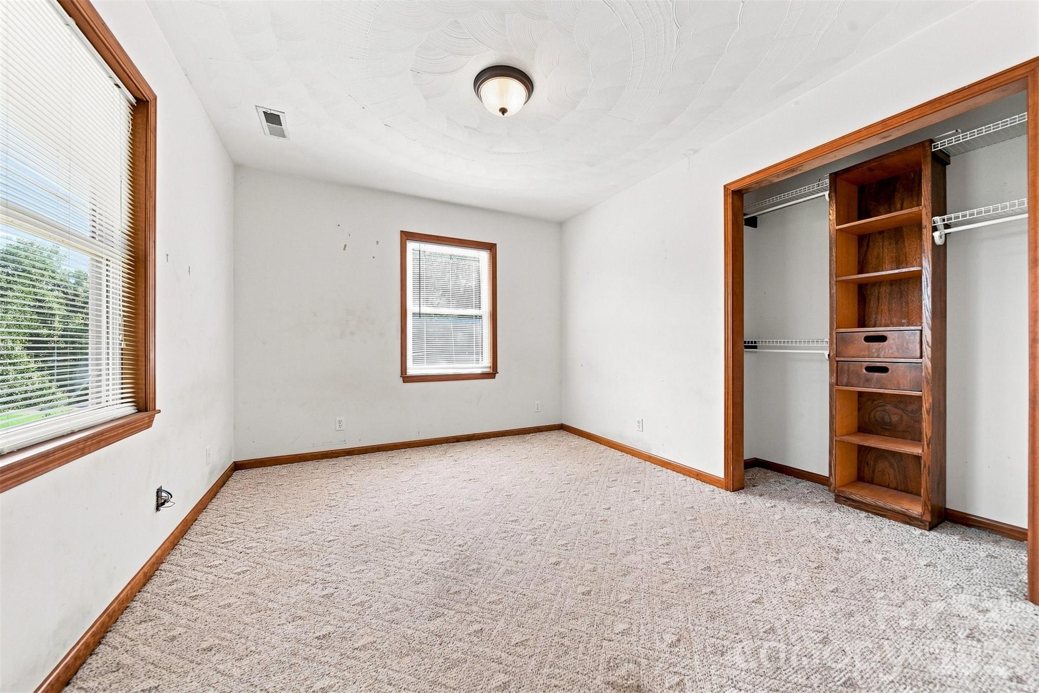 1261 Davis Road Property Photo 20