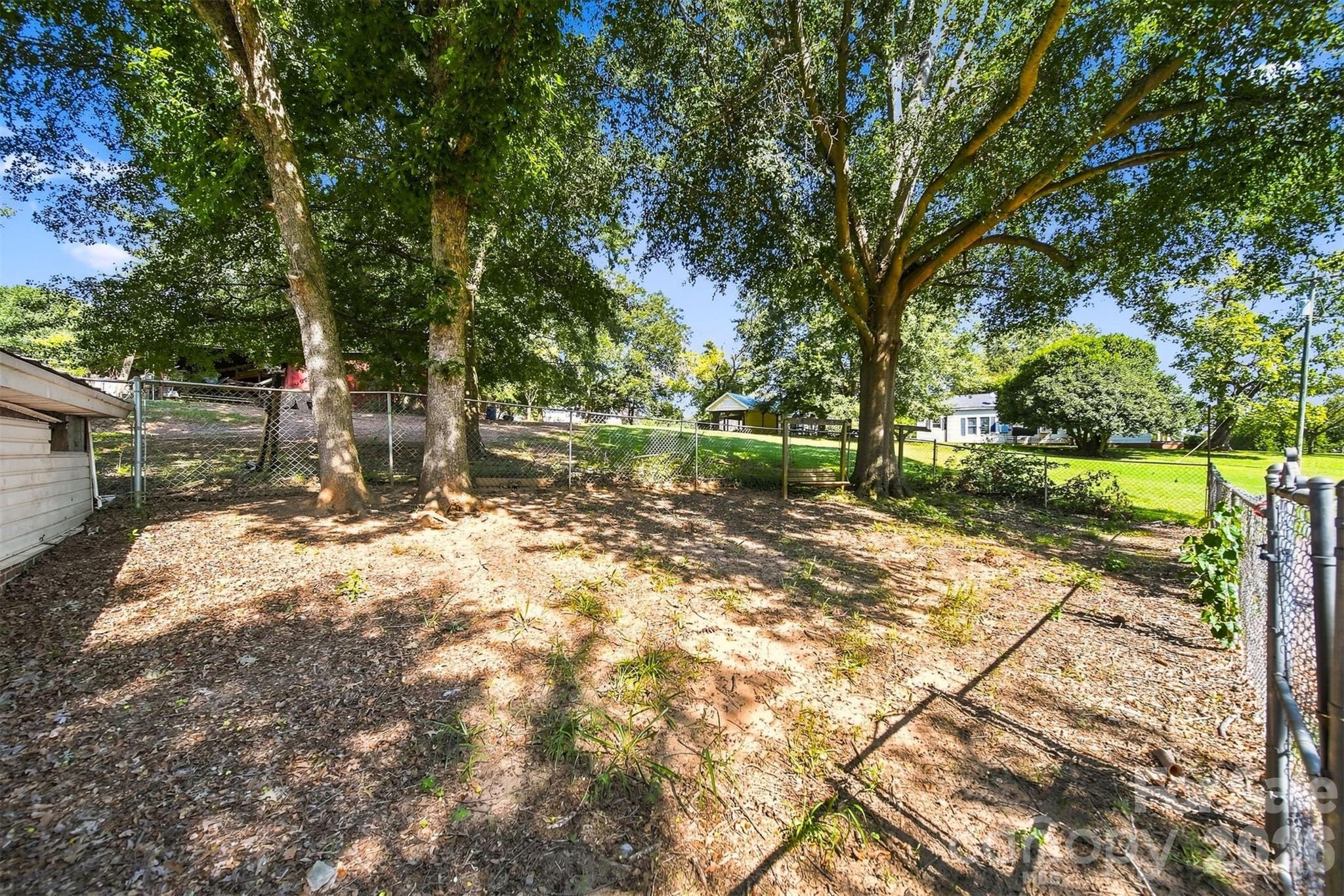 1261 Davis Road Property Photo 31