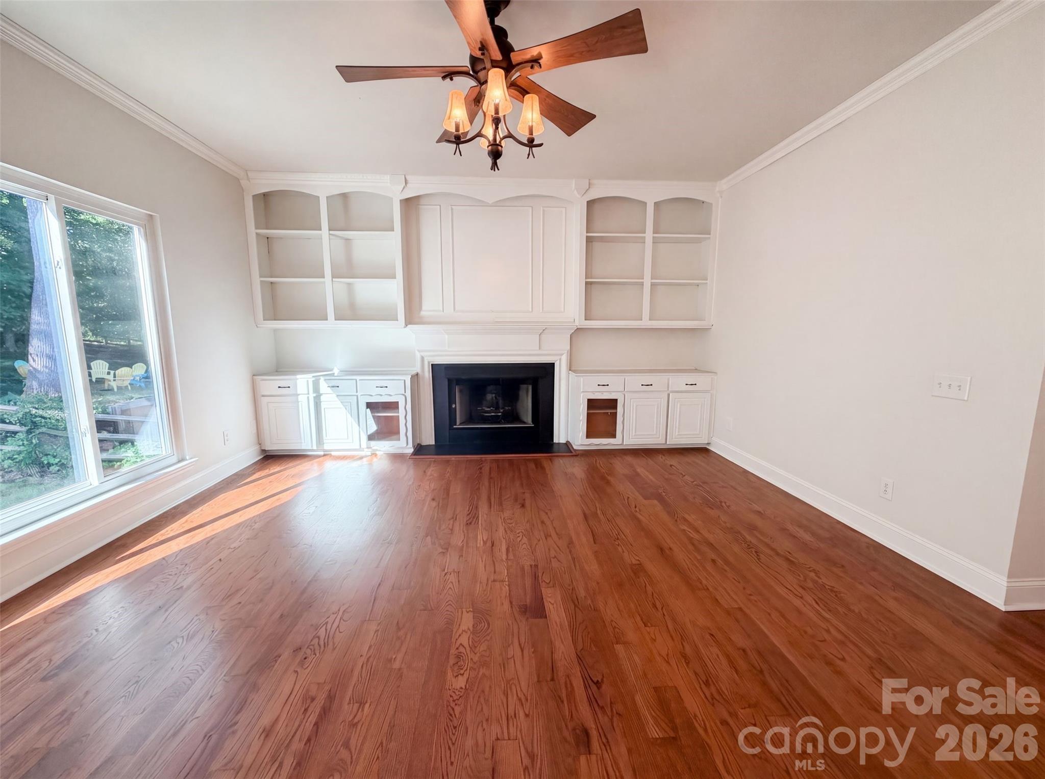 110 Lyman Oak Court Property Photo 3