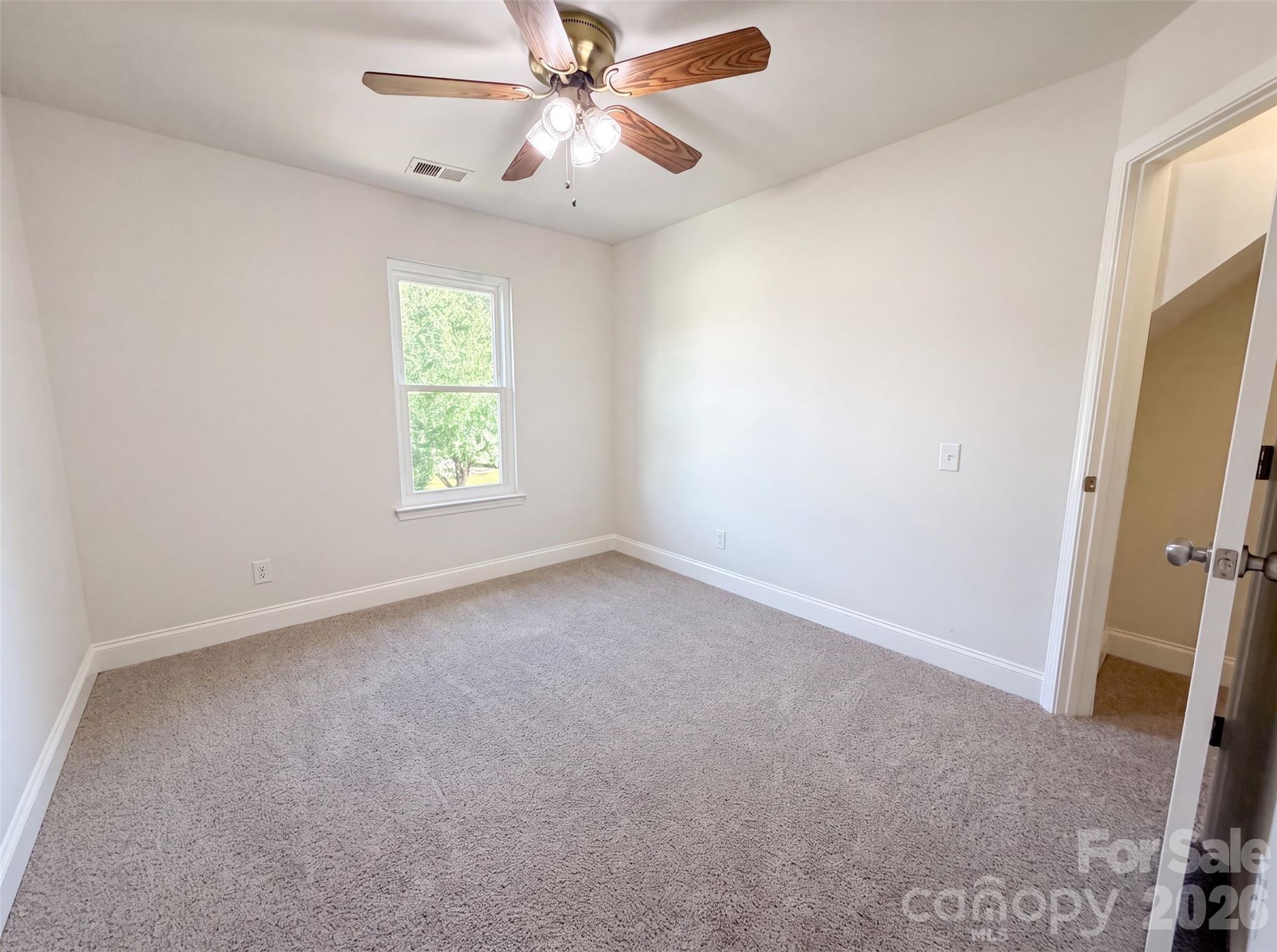 110 Lyman Oak Court Property Photo 10