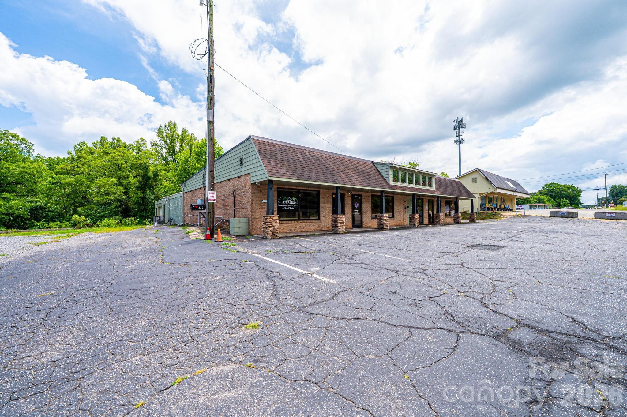 2301 Morganton Boulevard Property Photo 3