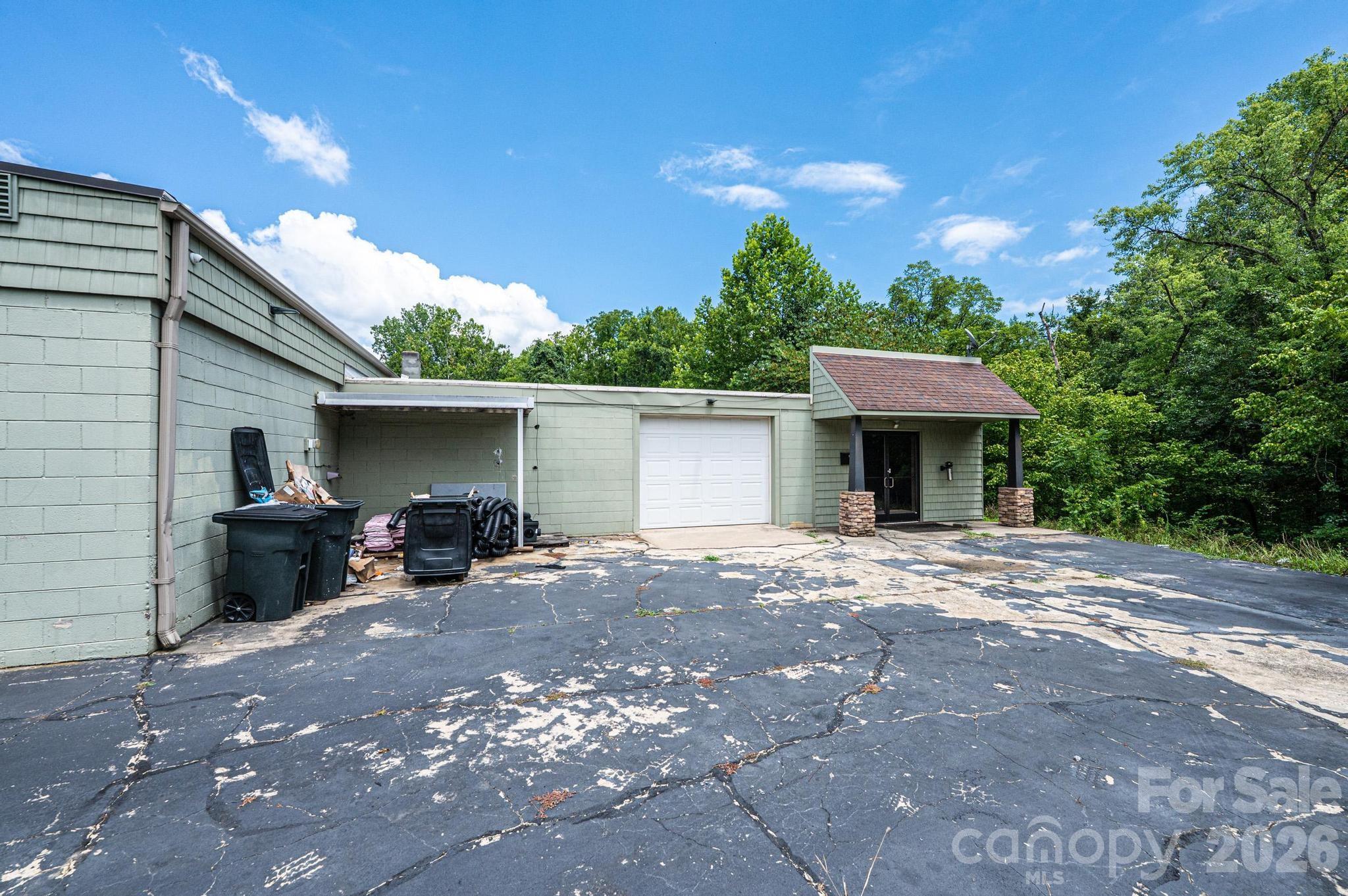 2301 Morganton Boulevard Property Photo 5