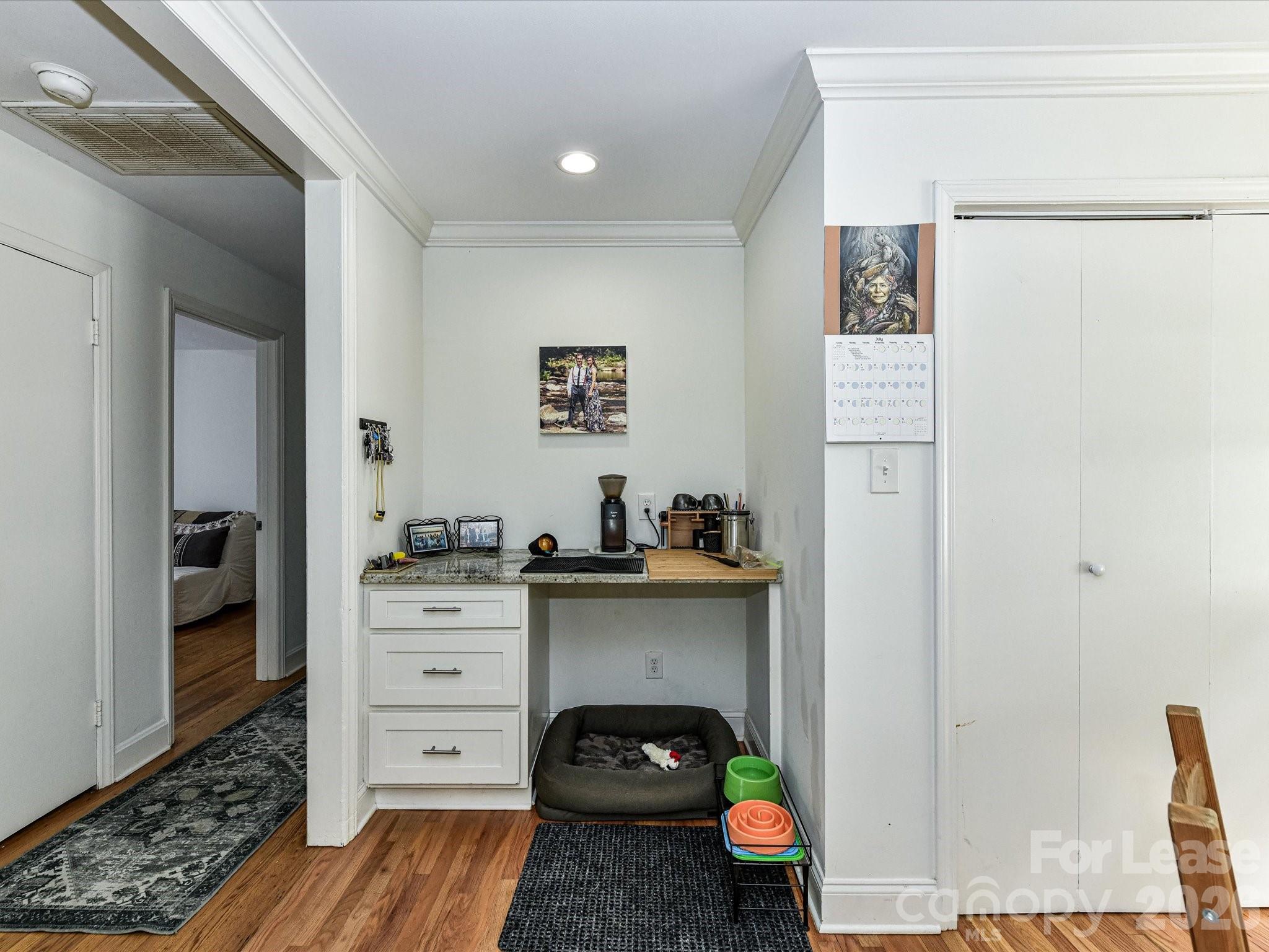 7109 Rockcliff Court Property Photo 16
