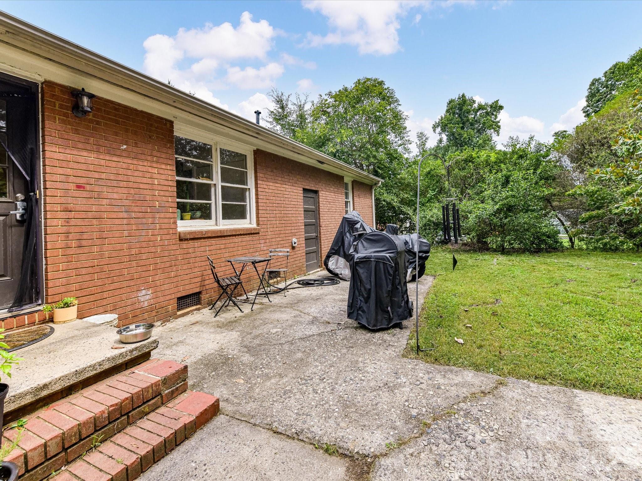 7109 Rockcliff Court Property Photo 27
