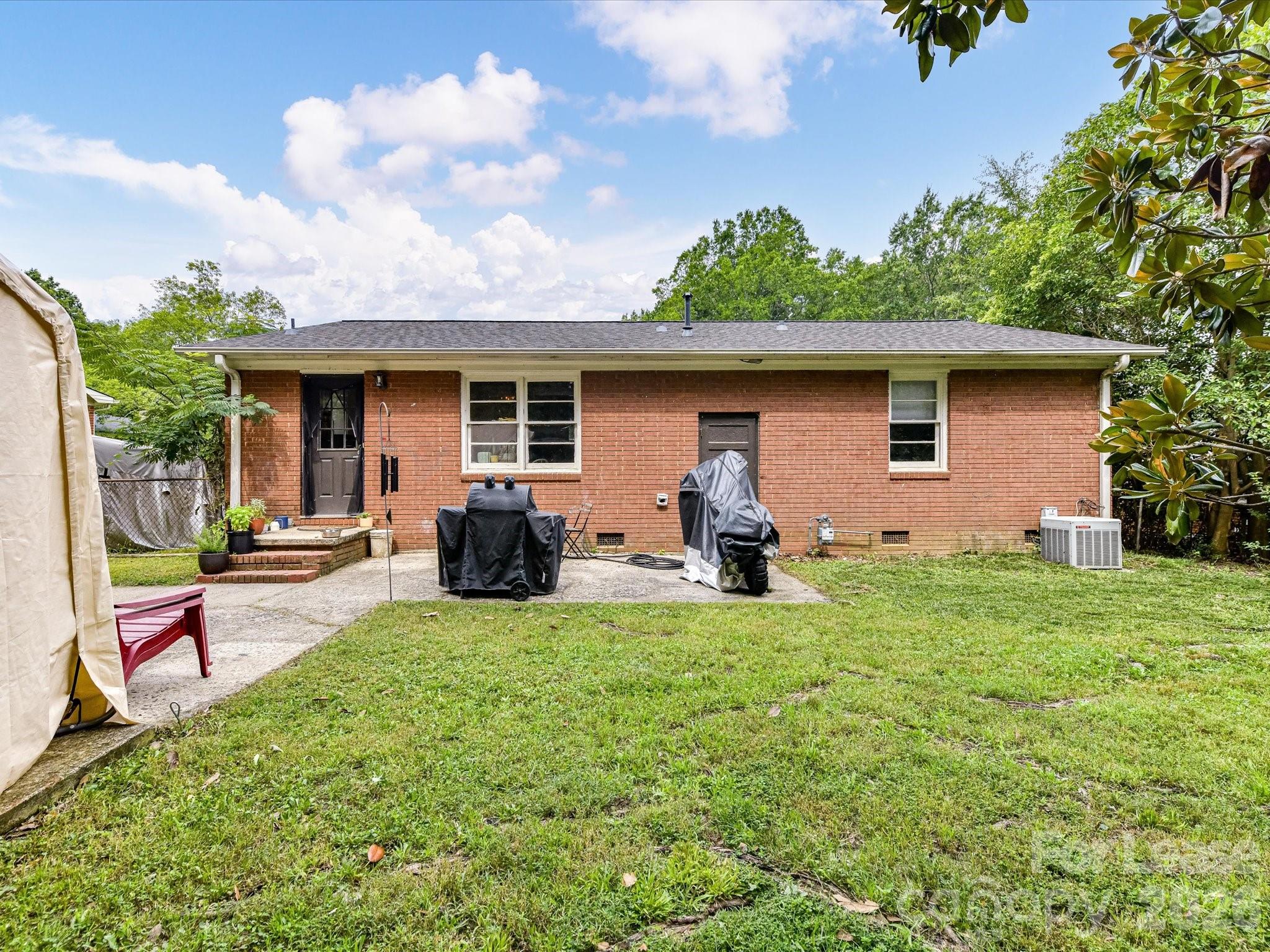 7109 Rockcliff Court Property Photo 32