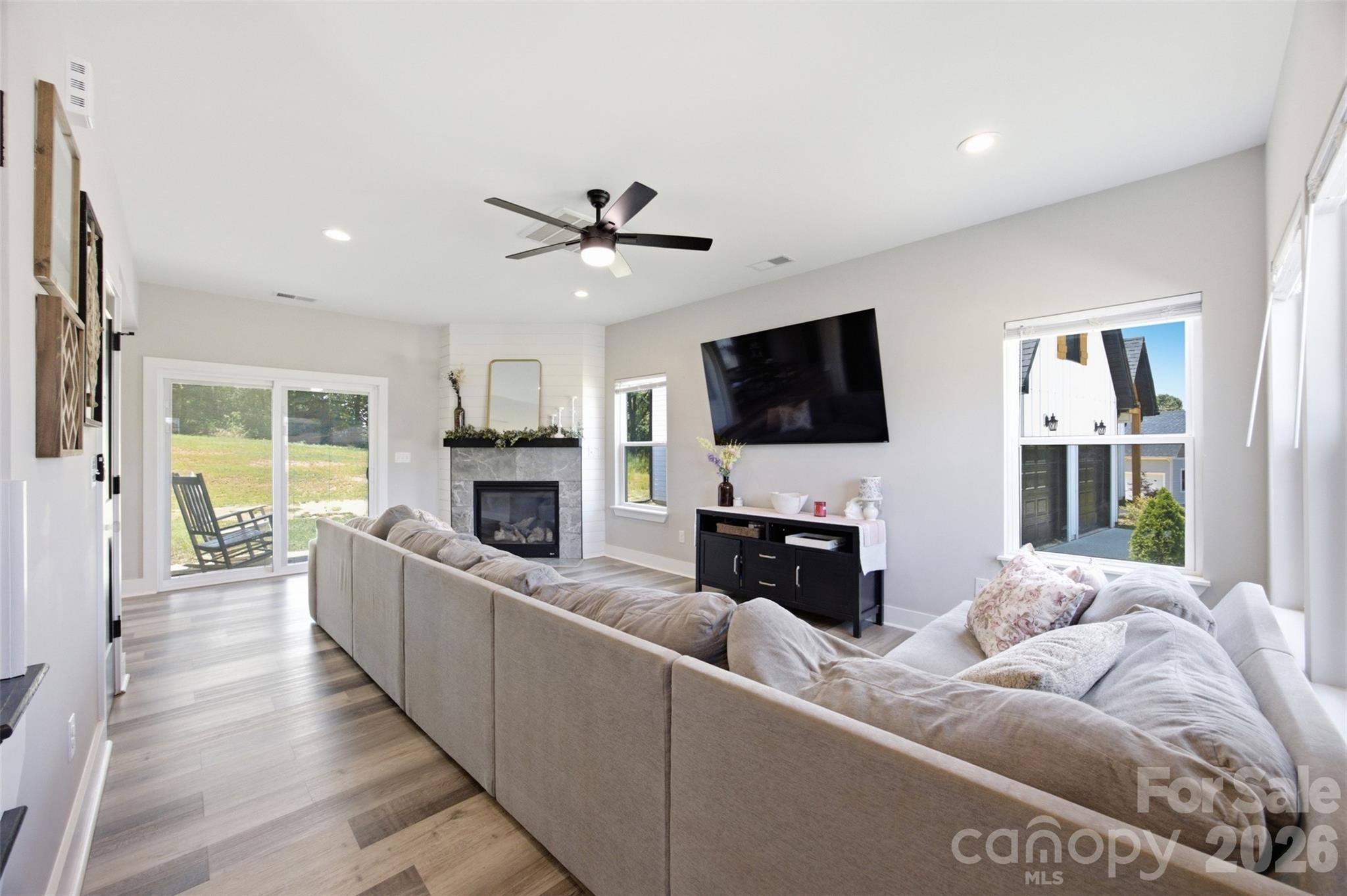 1311 Dockery Drive Property Photo 2