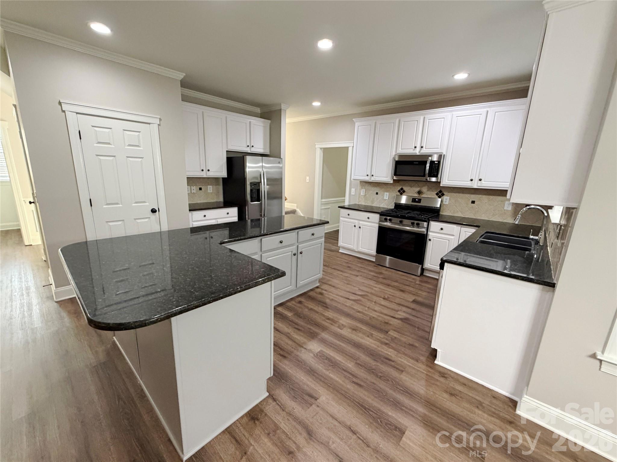 16008 Cleveleys Trail Property Photo 15