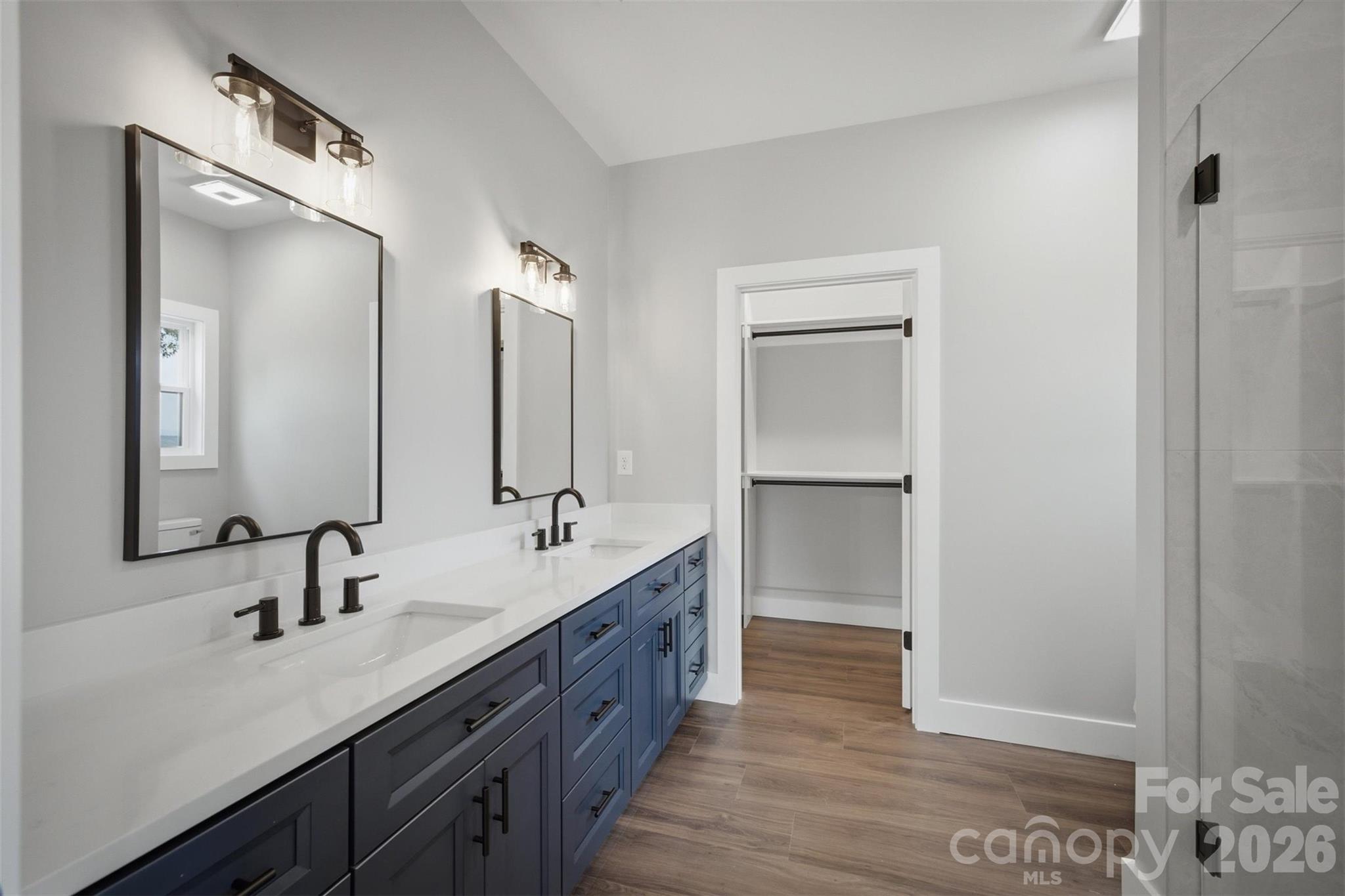 909 Overlook Drive Property Photo 18