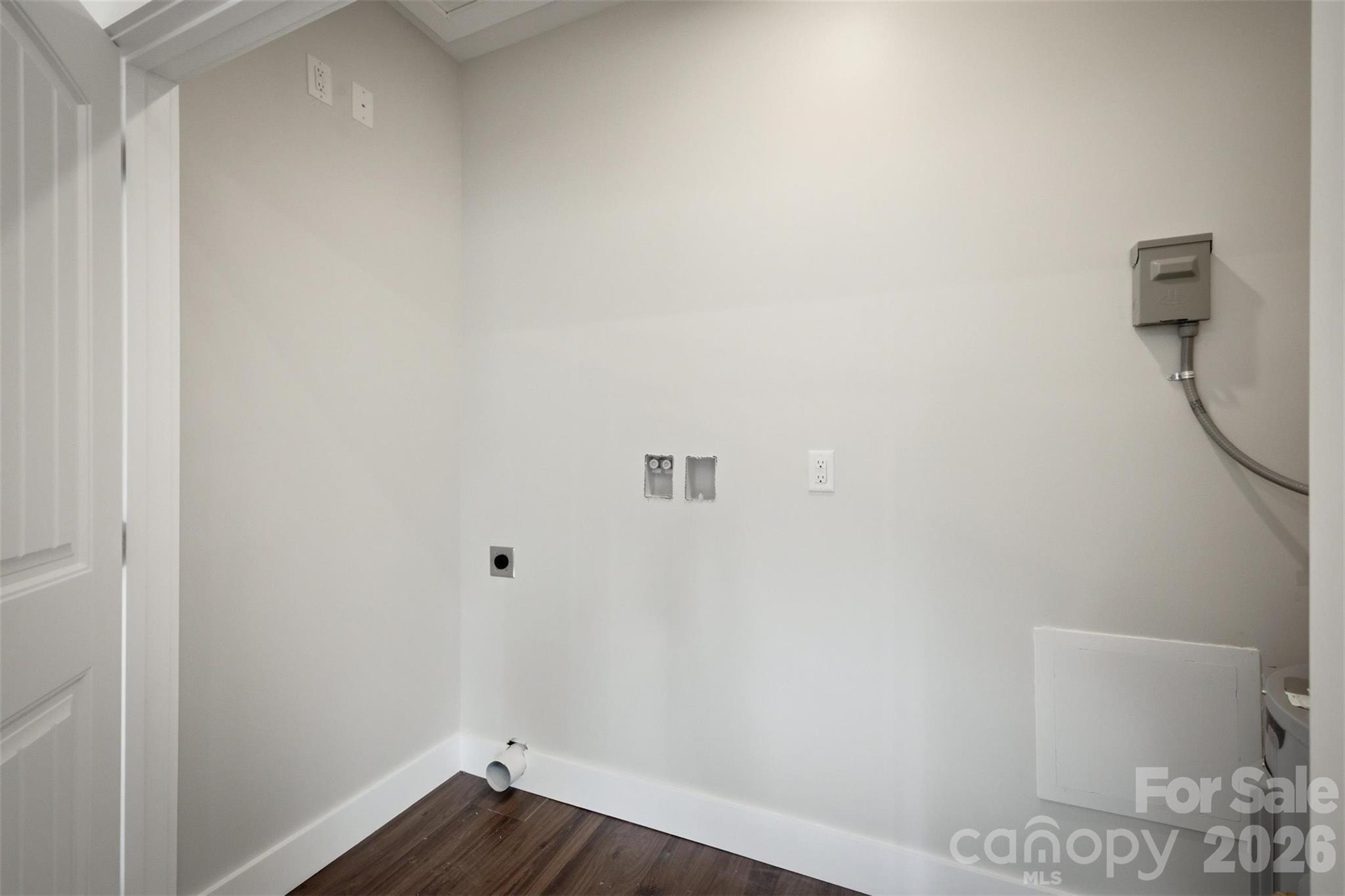 909 Overlook Drive Property Photo 23