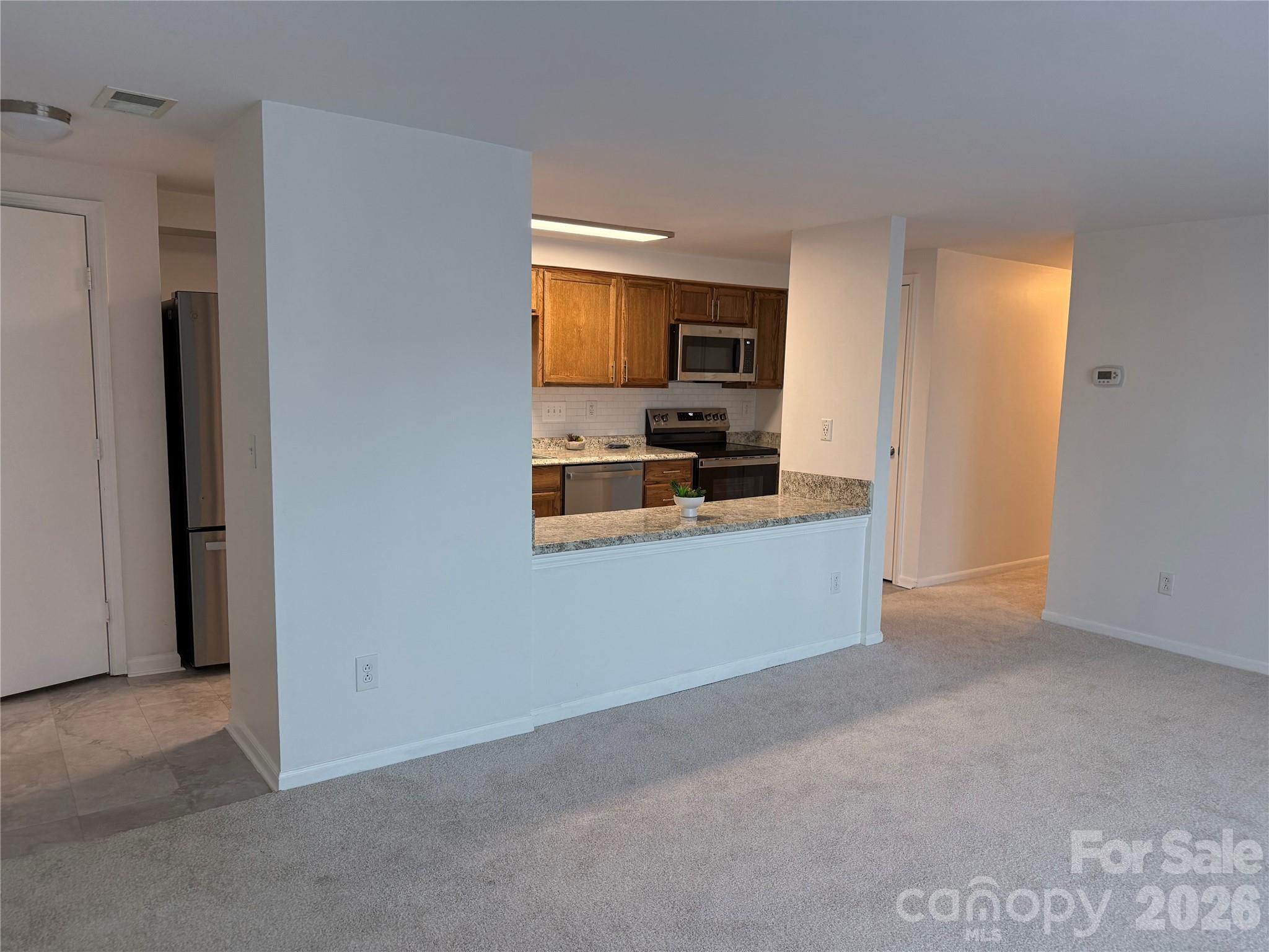1645 Arlyn Circle M Property Photo 12